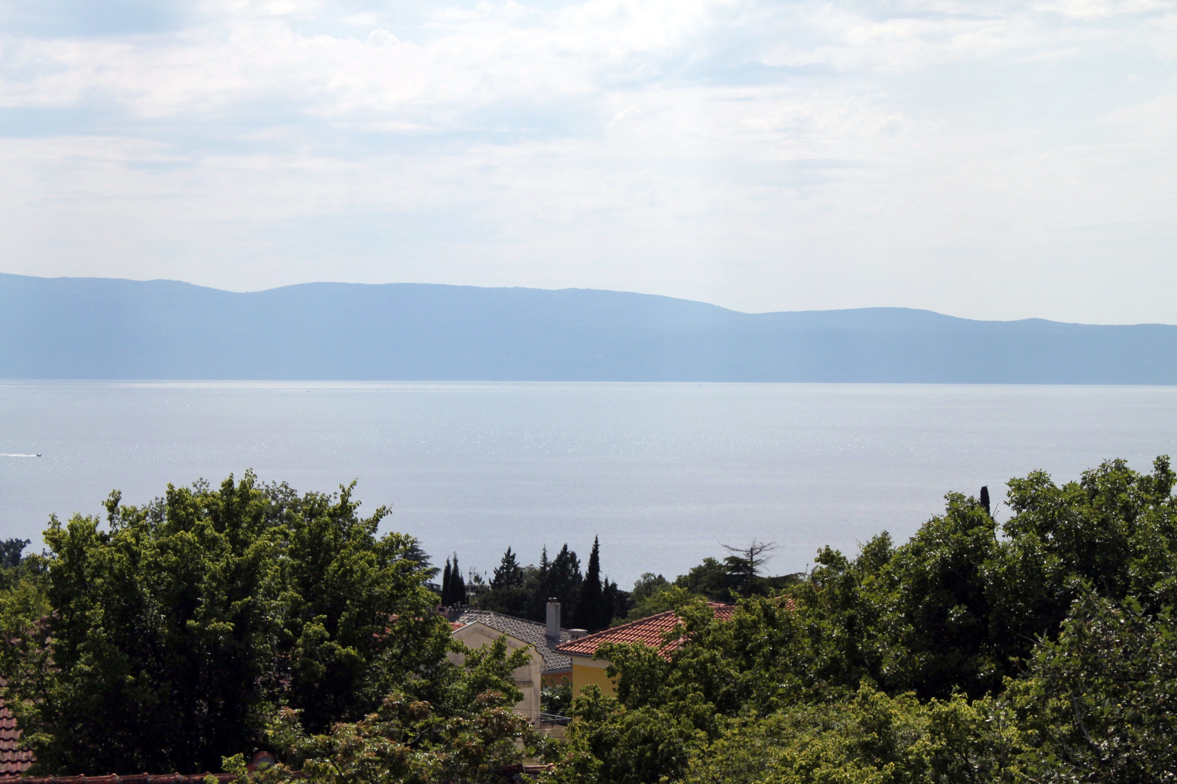 One bedroom apartment with terrace and sea view Njivice, Krk  A-b