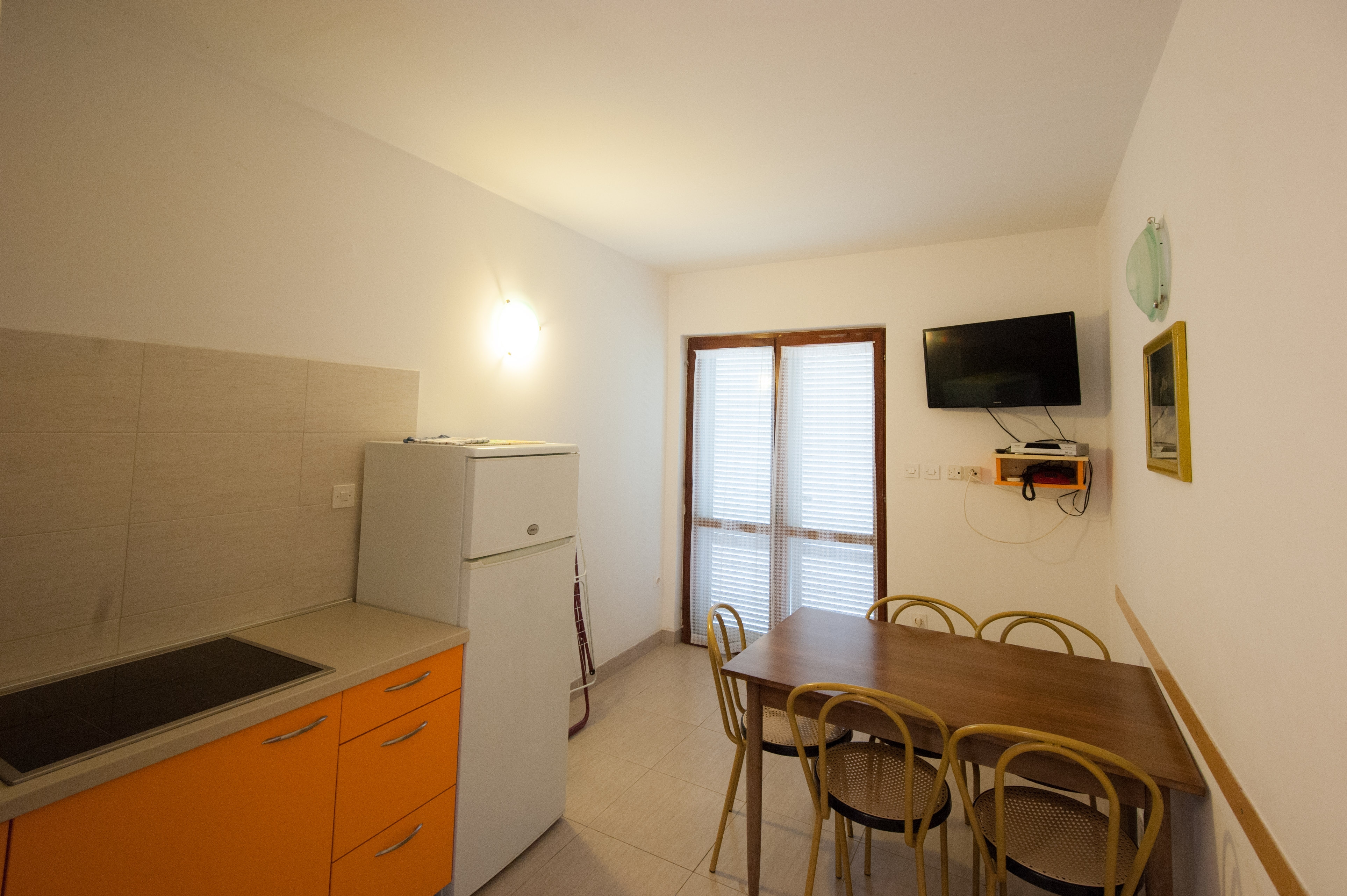 Two bedroom apartment with terrace and sea view Njivice, Krk (A-5398-c)