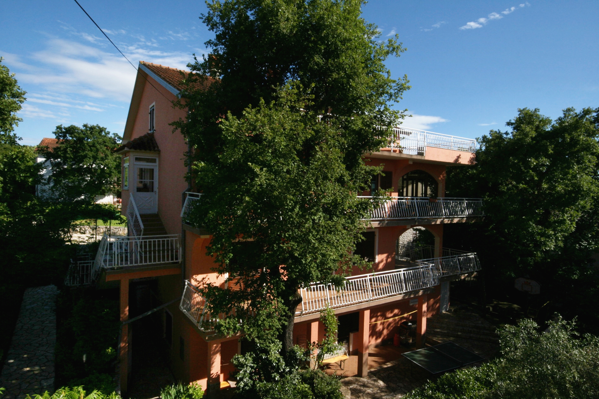 One bedroom apartment with terrace and sea view Njivice, Krk  A-f