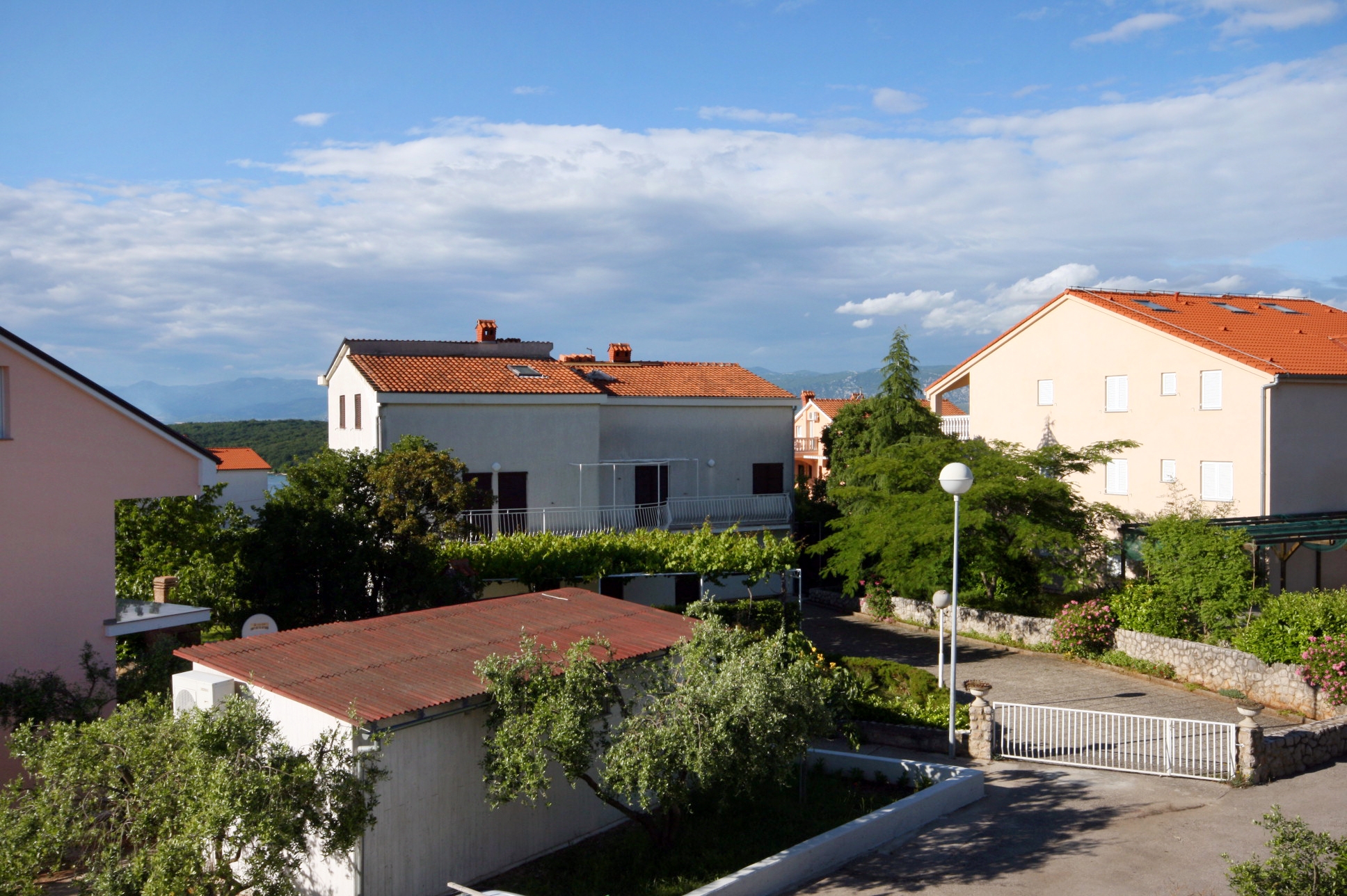 One bedroom apartment with terrace and sea view Njivice, Krk  A-g