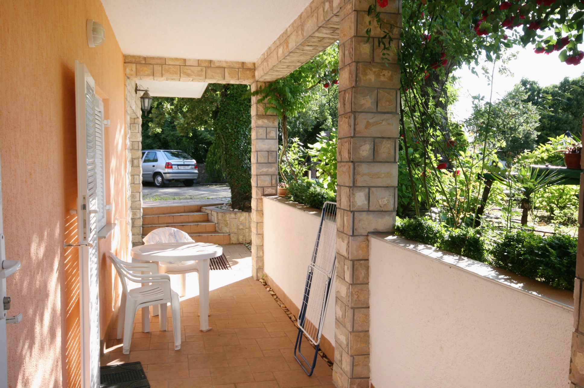Two bedroom apartment with terrace Njivice, Krk  A-h