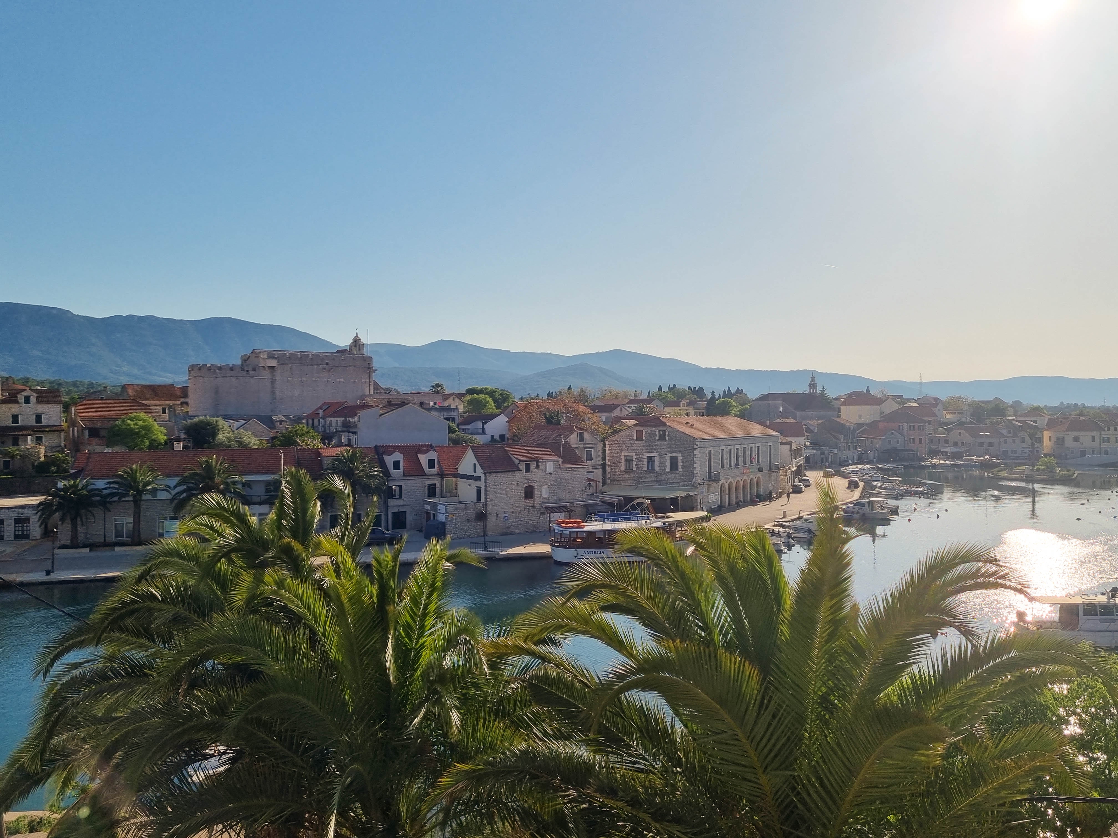 Studio flat with balcony and sea view Vrboska, Hvar  AS-a