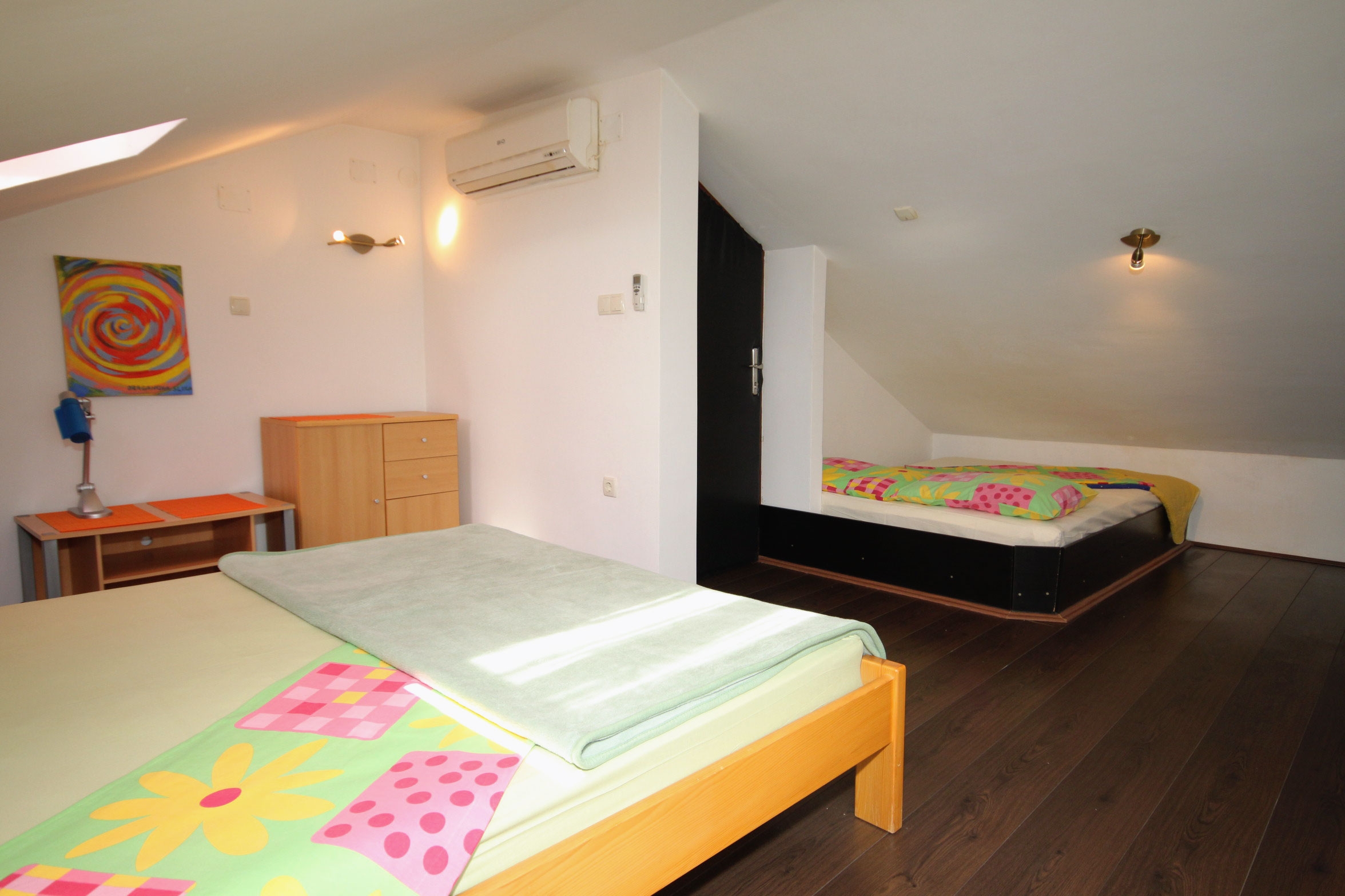 One bedroom apartment near beach Krk  A-a