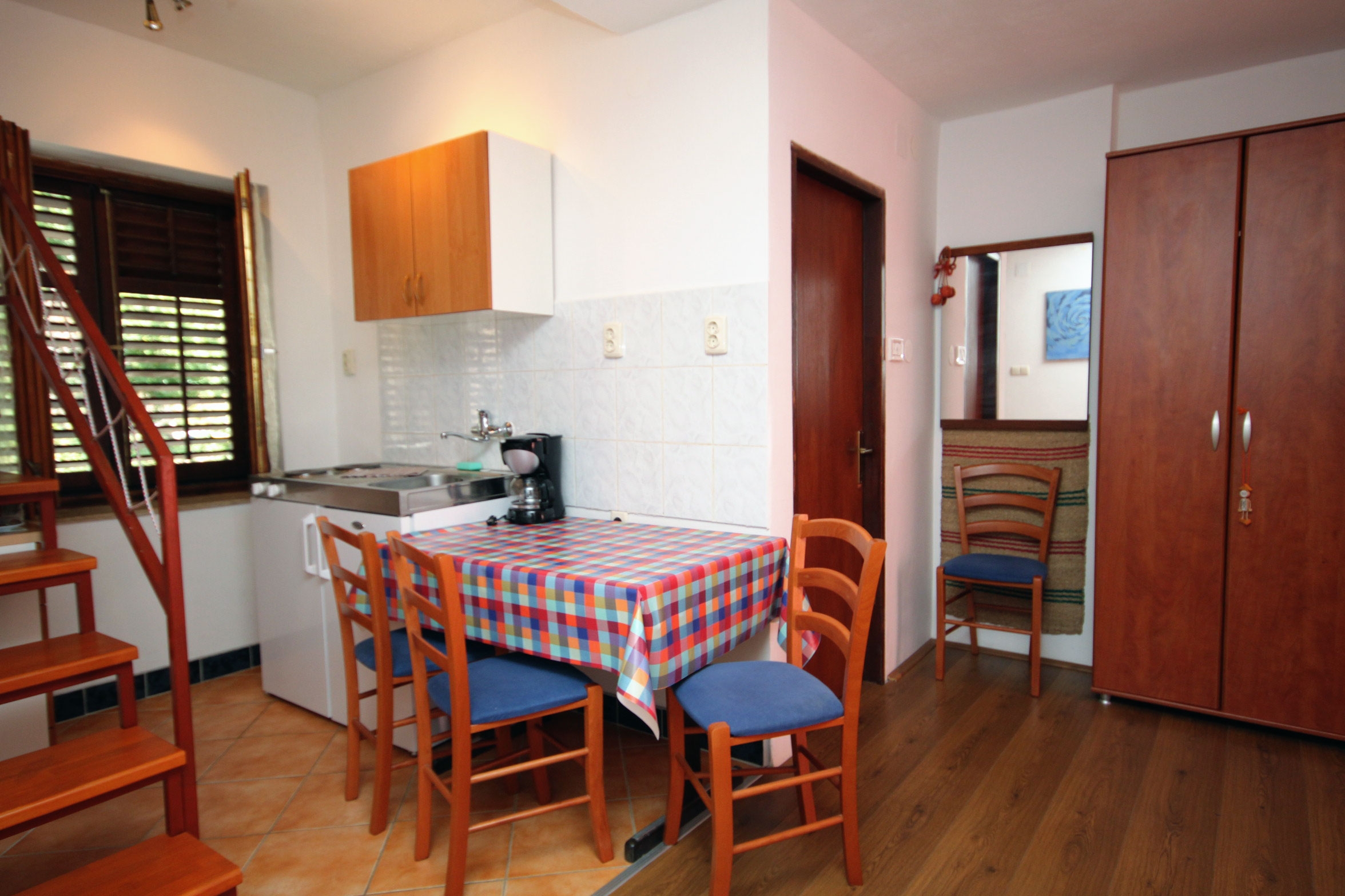 One bedroom apartment near beach Krk  A-a