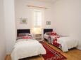 Спальня 2 Punat, Спальня 2 в размещении типа apartment, WiFi.