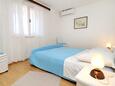 Bedroom 1 Vrboska, Bedroom 1 in the apartment, air condition available and WiFi.