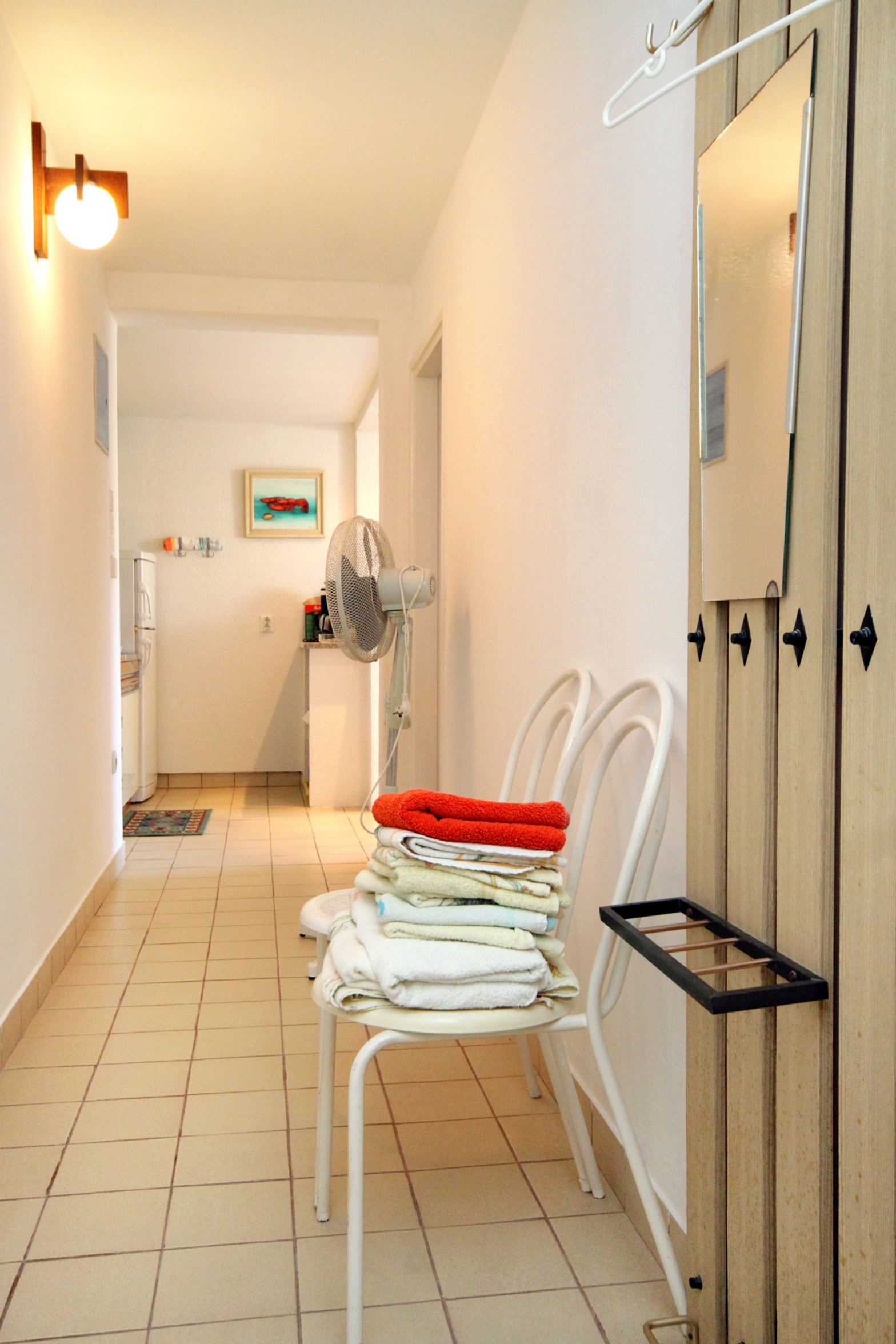 Two bedroom apartment with terrace and sea view Vrboska, Hvar  A-a