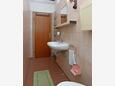 Punat, Bathroom in the apartment, (pet friendly) and WiFi.