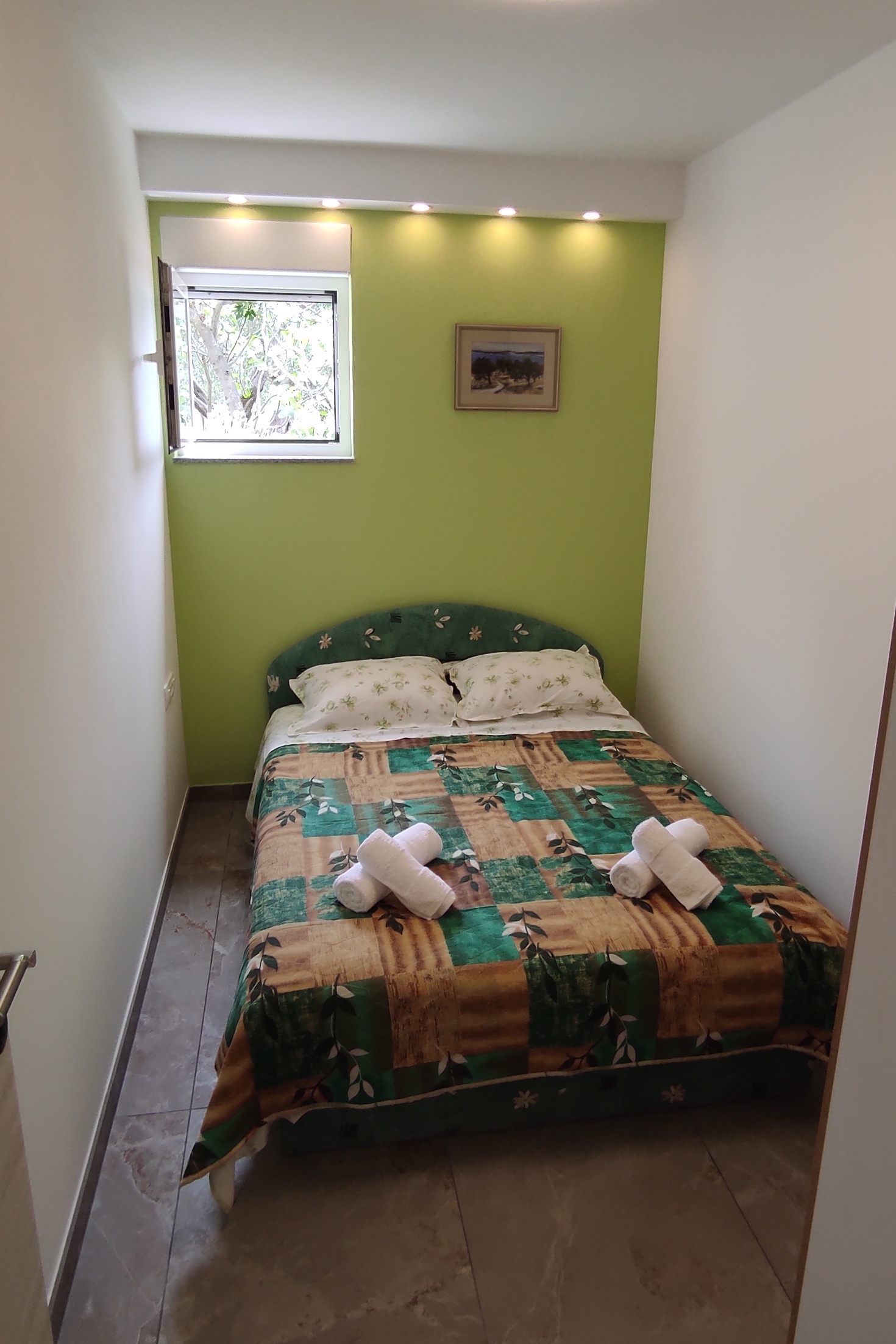Two bedroom apartment with terrace Punat, Krk  A-c