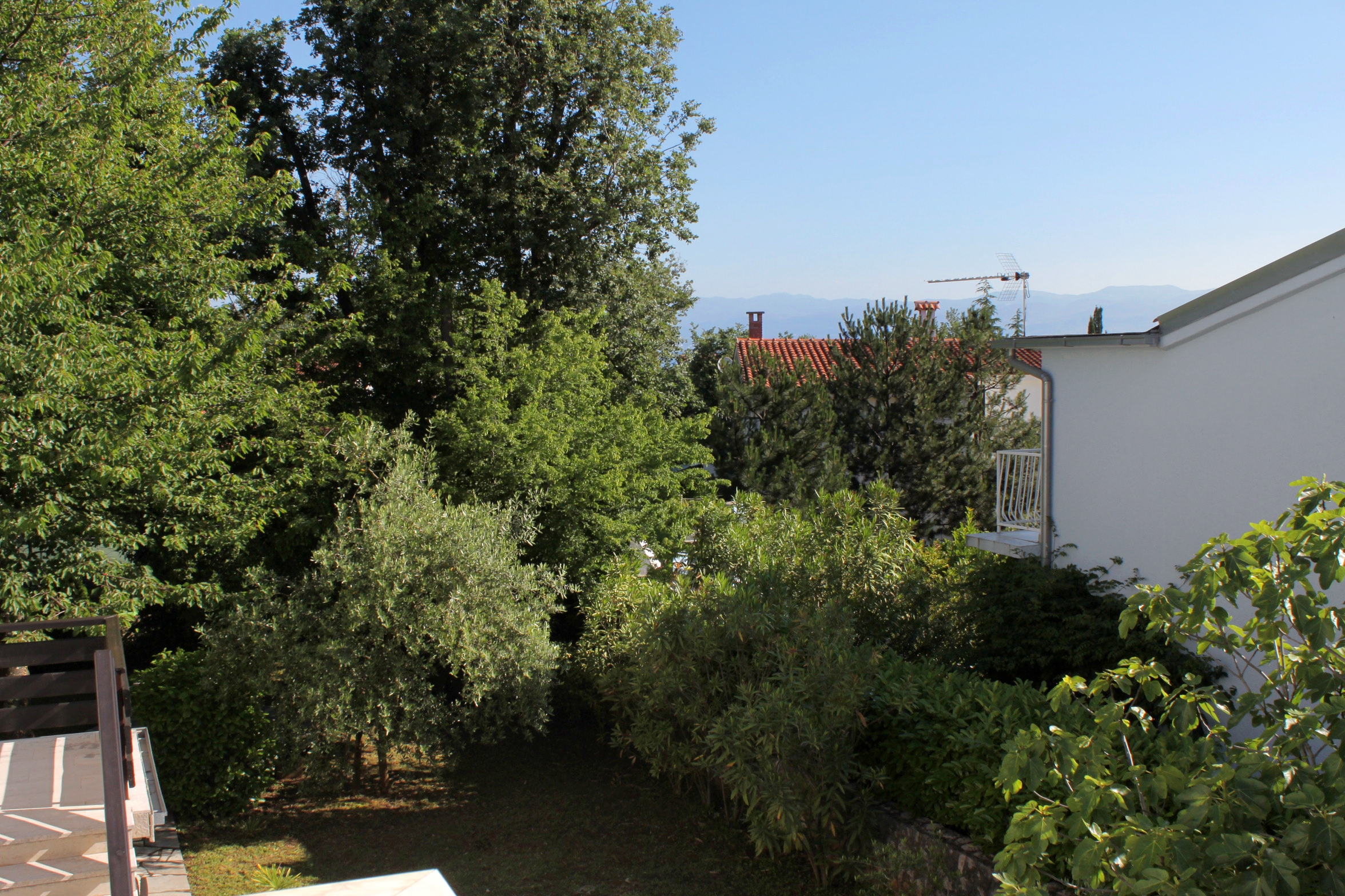 Three bedroom apartment with terrace Vantačići, Krk  A-a