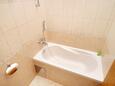 Koupelna 2 Vantačići, Koupelna 2 v ubytování typu apartment, WiFi.