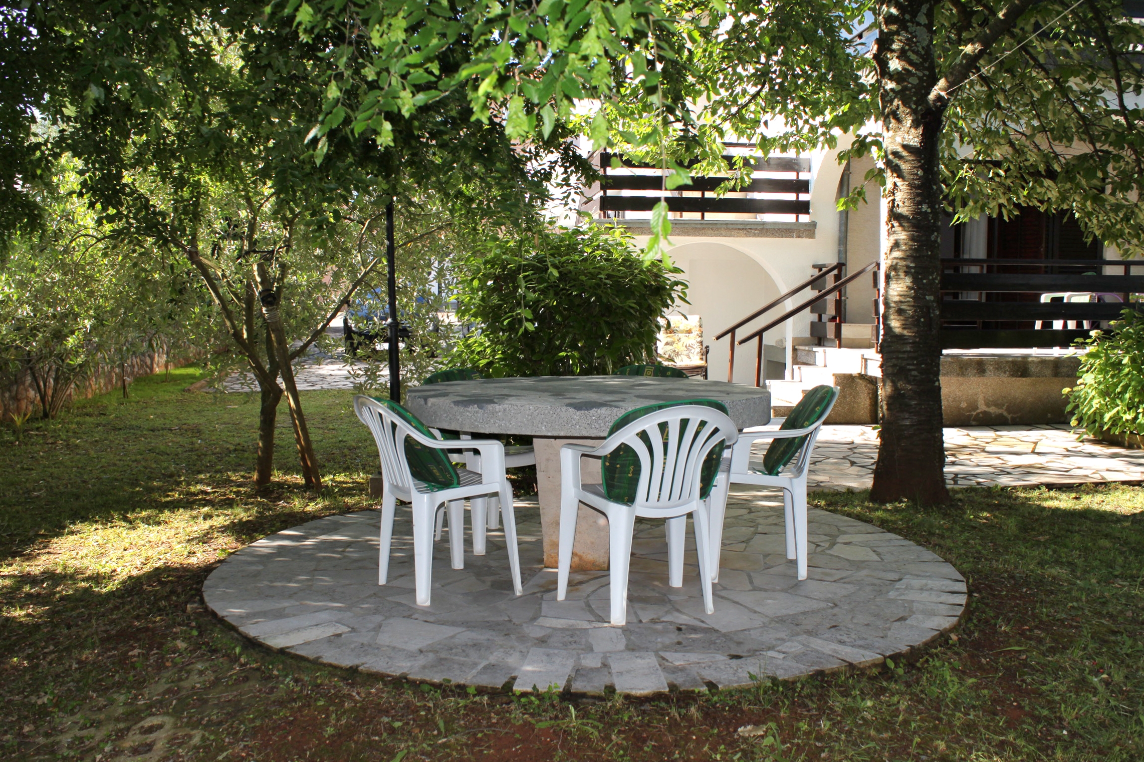 Three bedroom apartment with terrace Vantačići, Krk (A-5425-a)