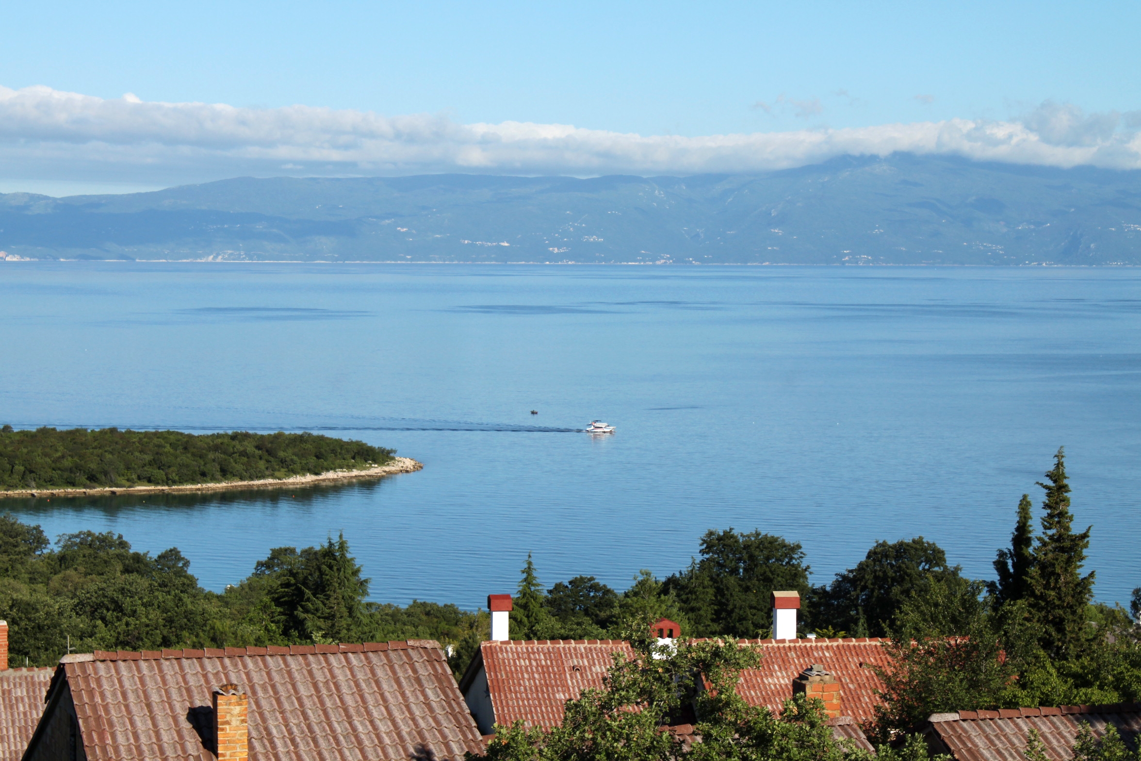 Two bedroom apartment with terrace and sea view Njivice, Krk  A-a