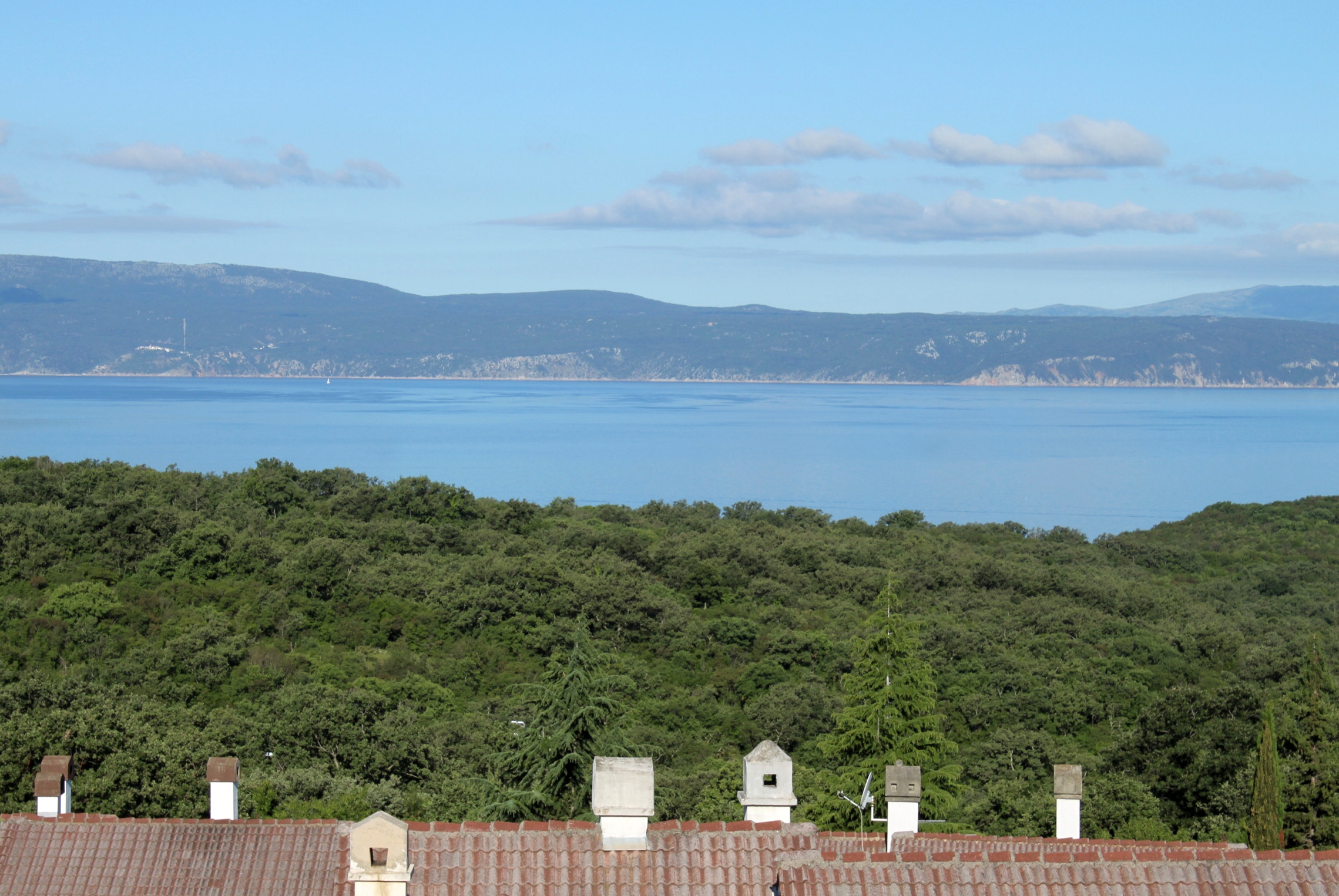 Two bedroom apartment with terrace and sea view Njivice, Krk  A-a