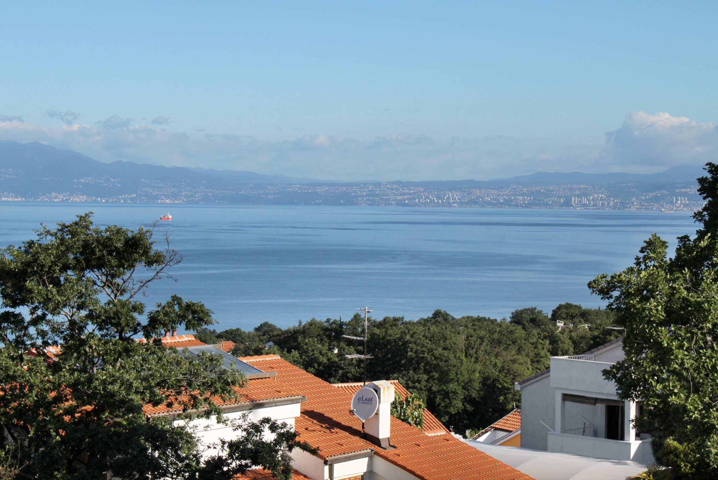 Two bedroom apartment with terrace and sea view Njivice, Krk  A-a