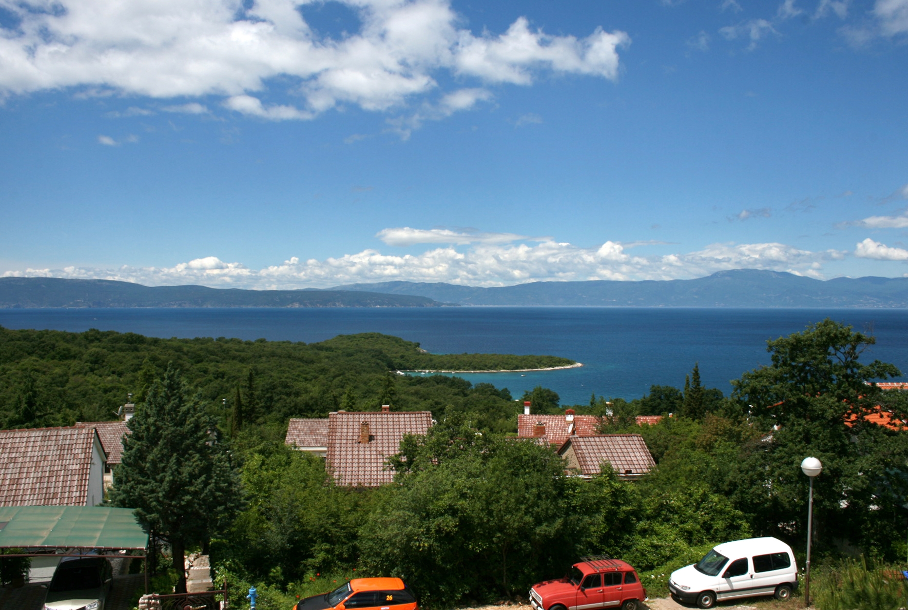 Two bedroom apartment with terrace and sea view Njivice, Krk  A-b