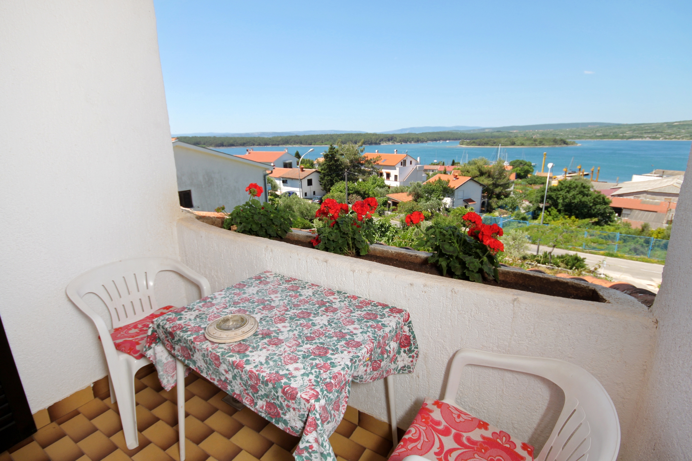Two bedroom apartment with balcony and sea view Punat, Krk (A-5428-a) Two bedroom apartment with balcony and sea view Punat, Krk (A-5428-a)