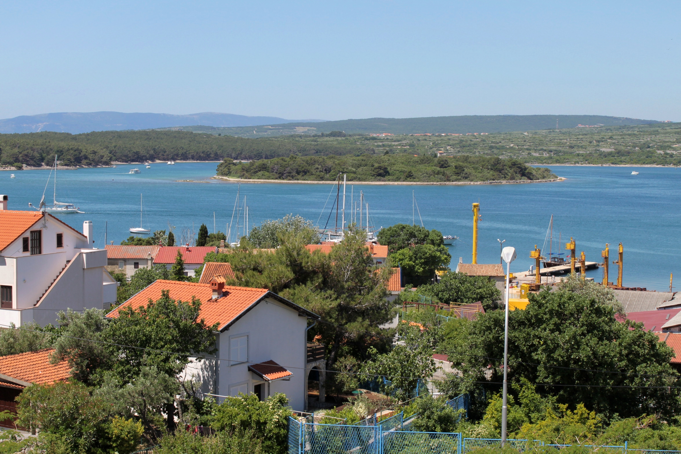 Two bedroom apartment with balcony and sea view Punat, Krk  A-a