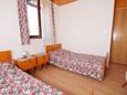 Punat, Bedroom 2 in the apartment, (pet friendly) and WiFi.