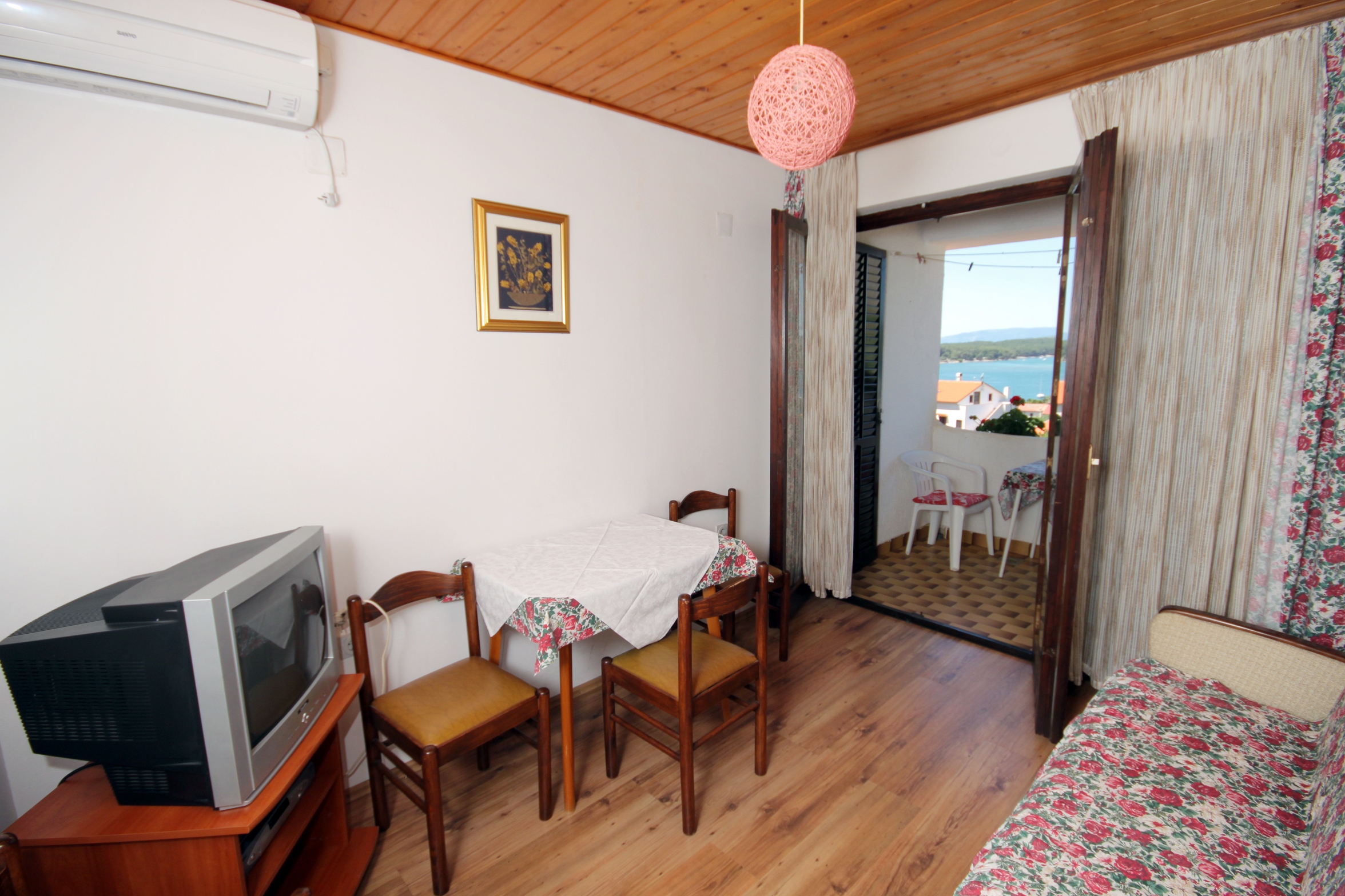 Two bedroom apartment with balcony and sea view Punat, Krk (A-5428-a) Two bedroom apartment with balcony and sea view Punat, Krk (A-5428-a)