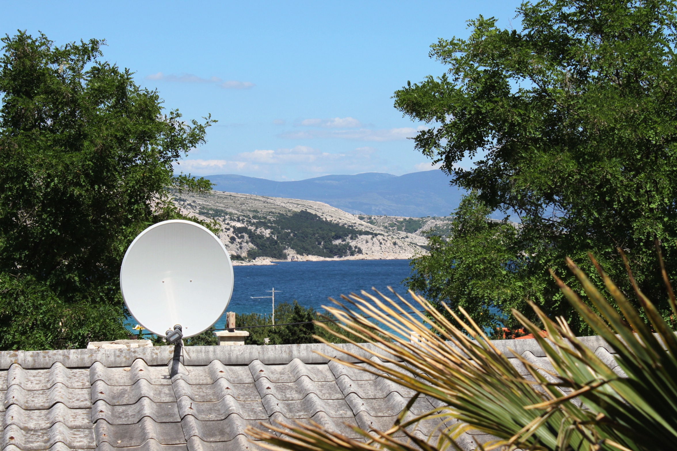 Two bedroom apartment with terrace and sea view Baška, Krk  A-a