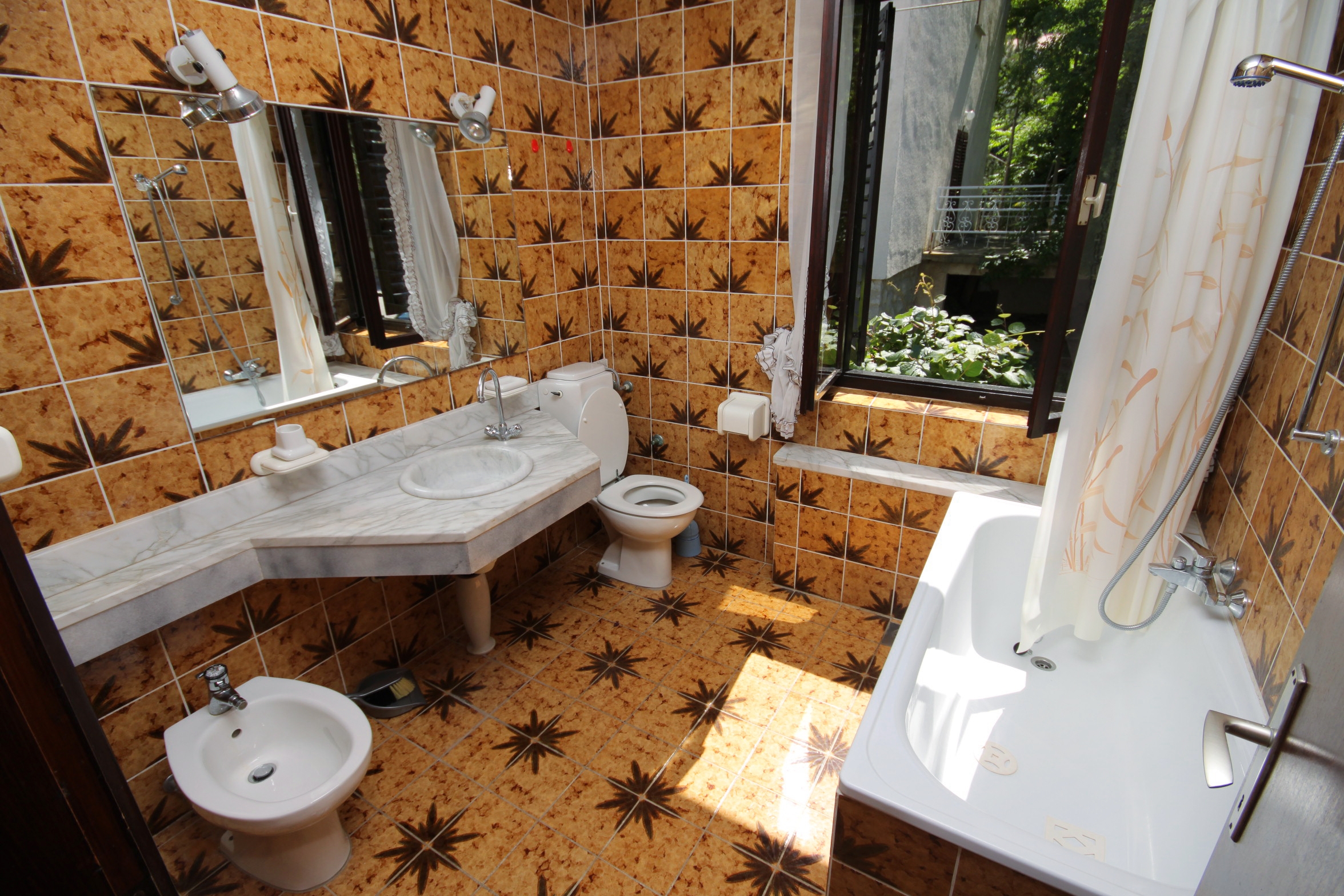 Two bedroom apartment with terrace and sea view Baška, Krk  A-a