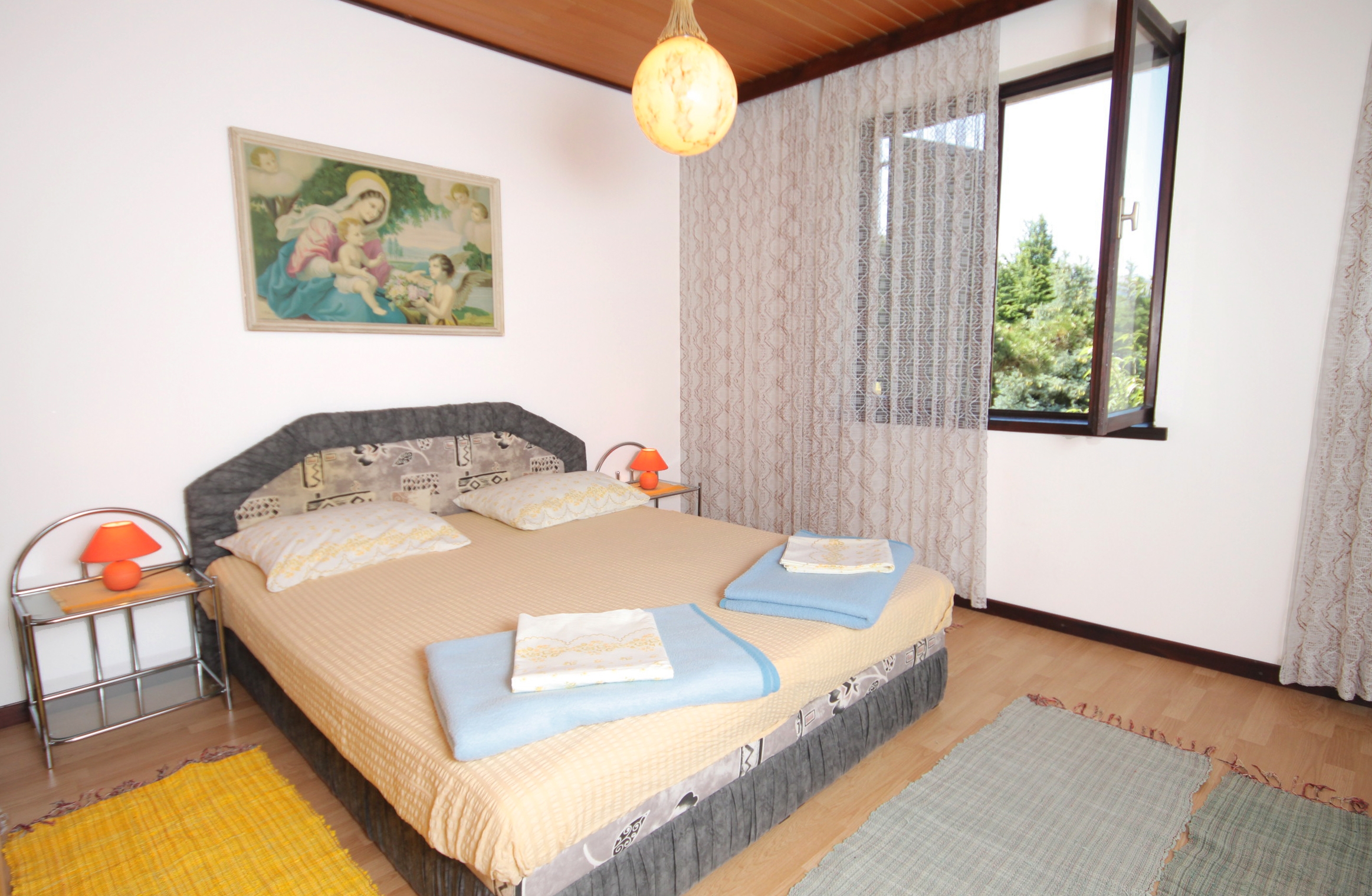 Two bedroom apartment with terrace and sea view Baška, Krk  A-a