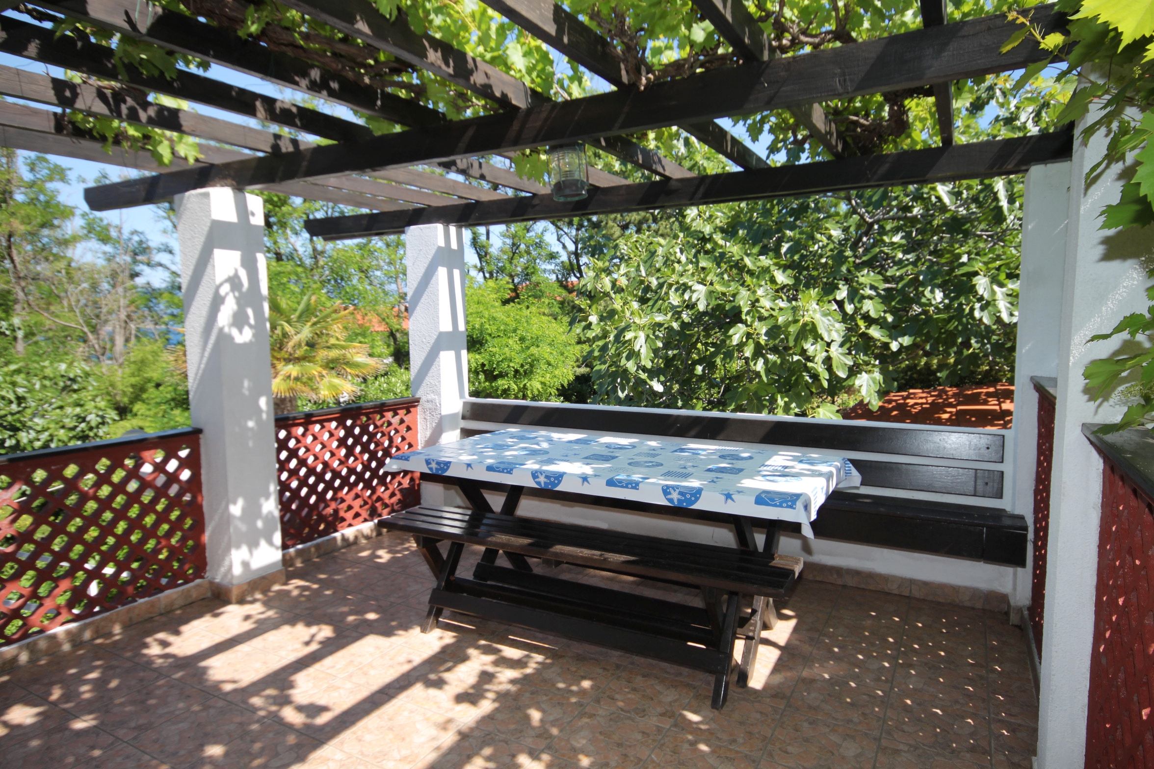 Two bedroom apartment with terrace and sea view Baška, Krk (A-5430-a)