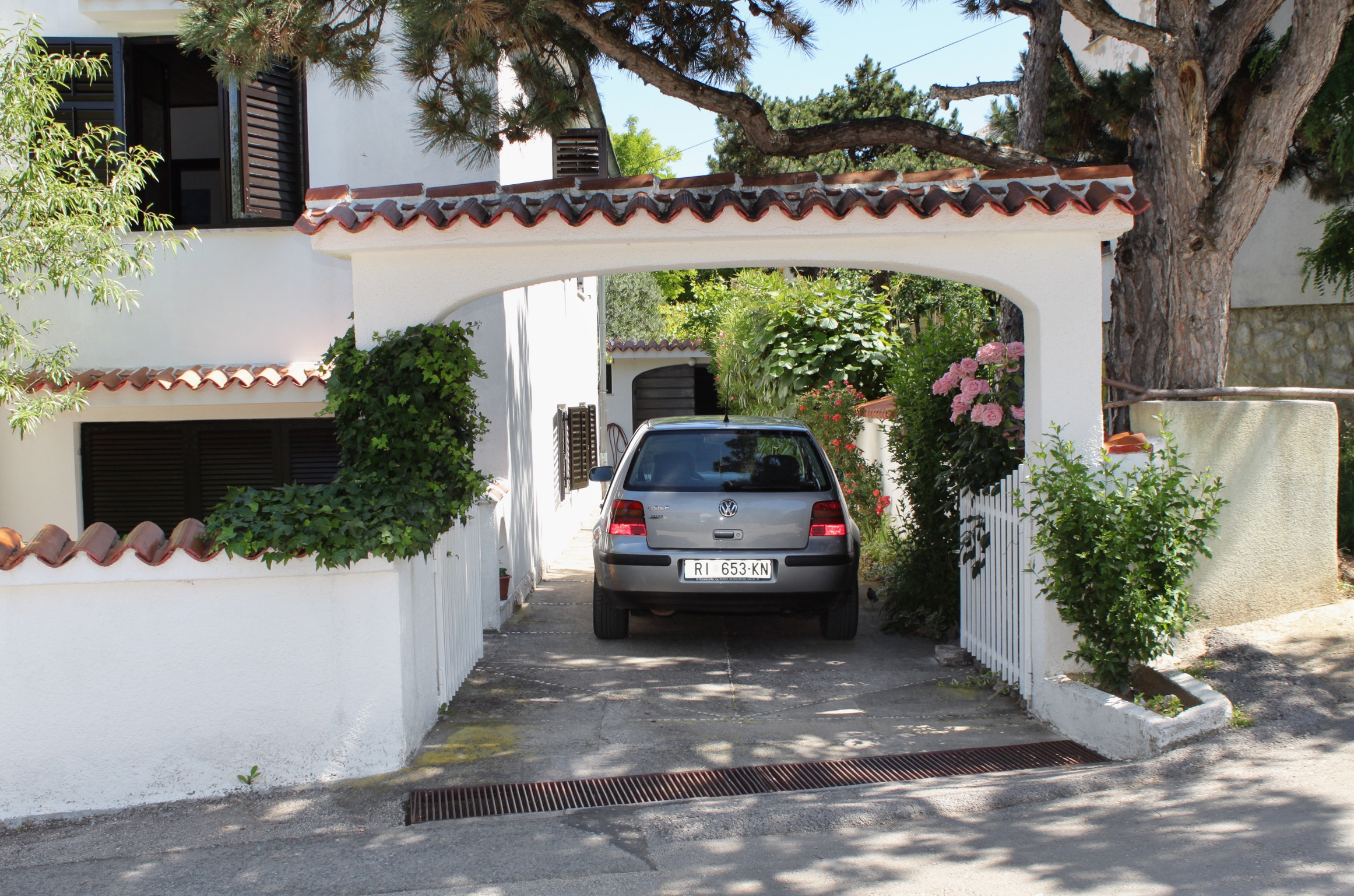 Two bedroom apartment with terrace and sea view Baška, Krk  A-a