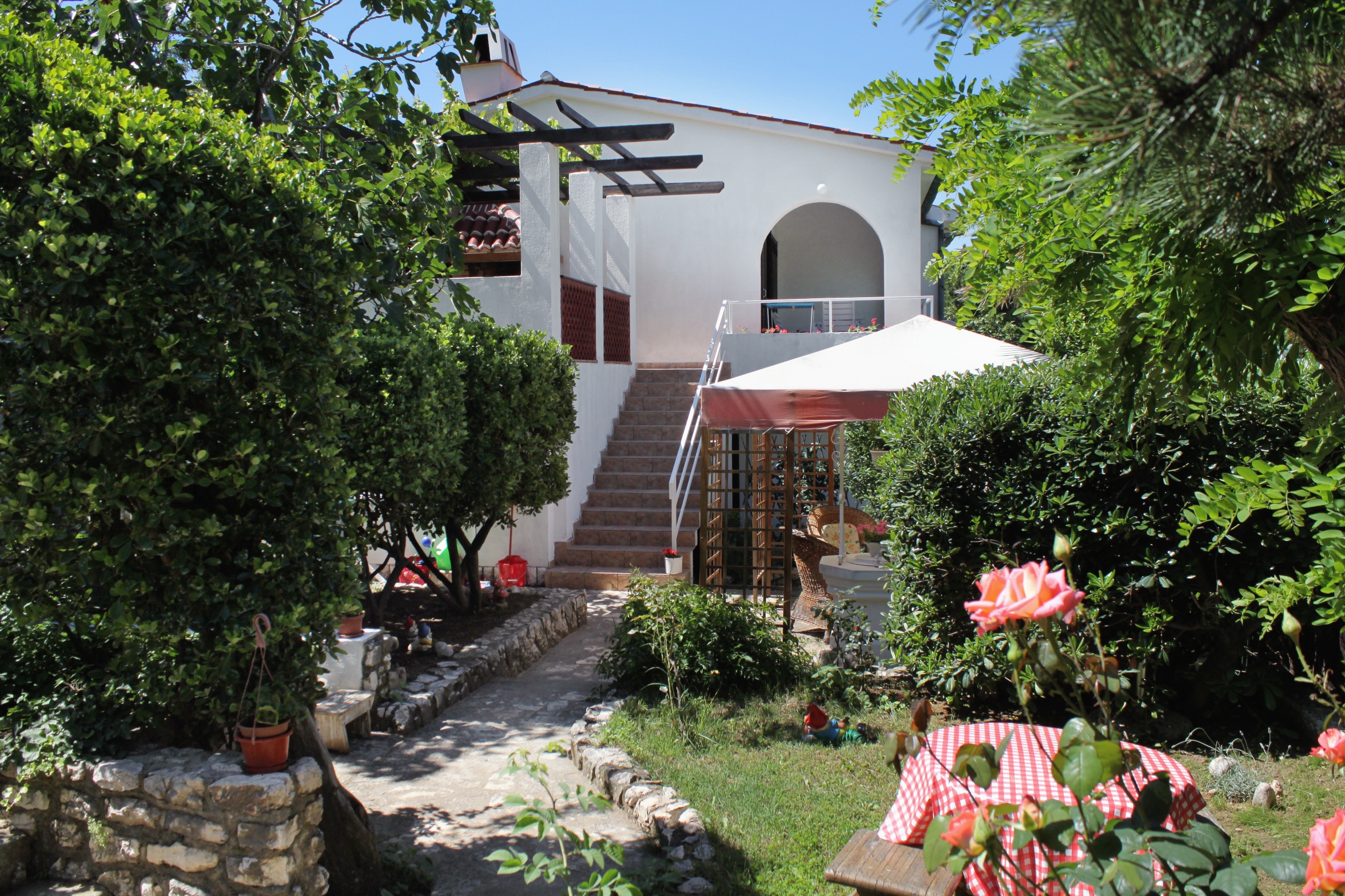 Two bedroom apartment with terrace and sea view Baška, Krk  A-a