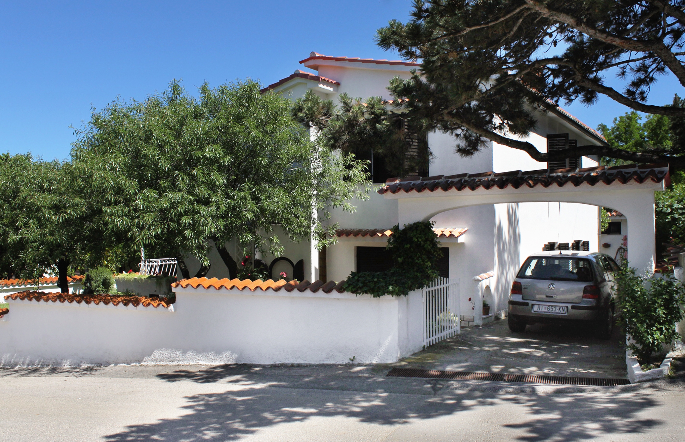 Two bedroom apartment with terrace and sea view Baška, Krk  A-a