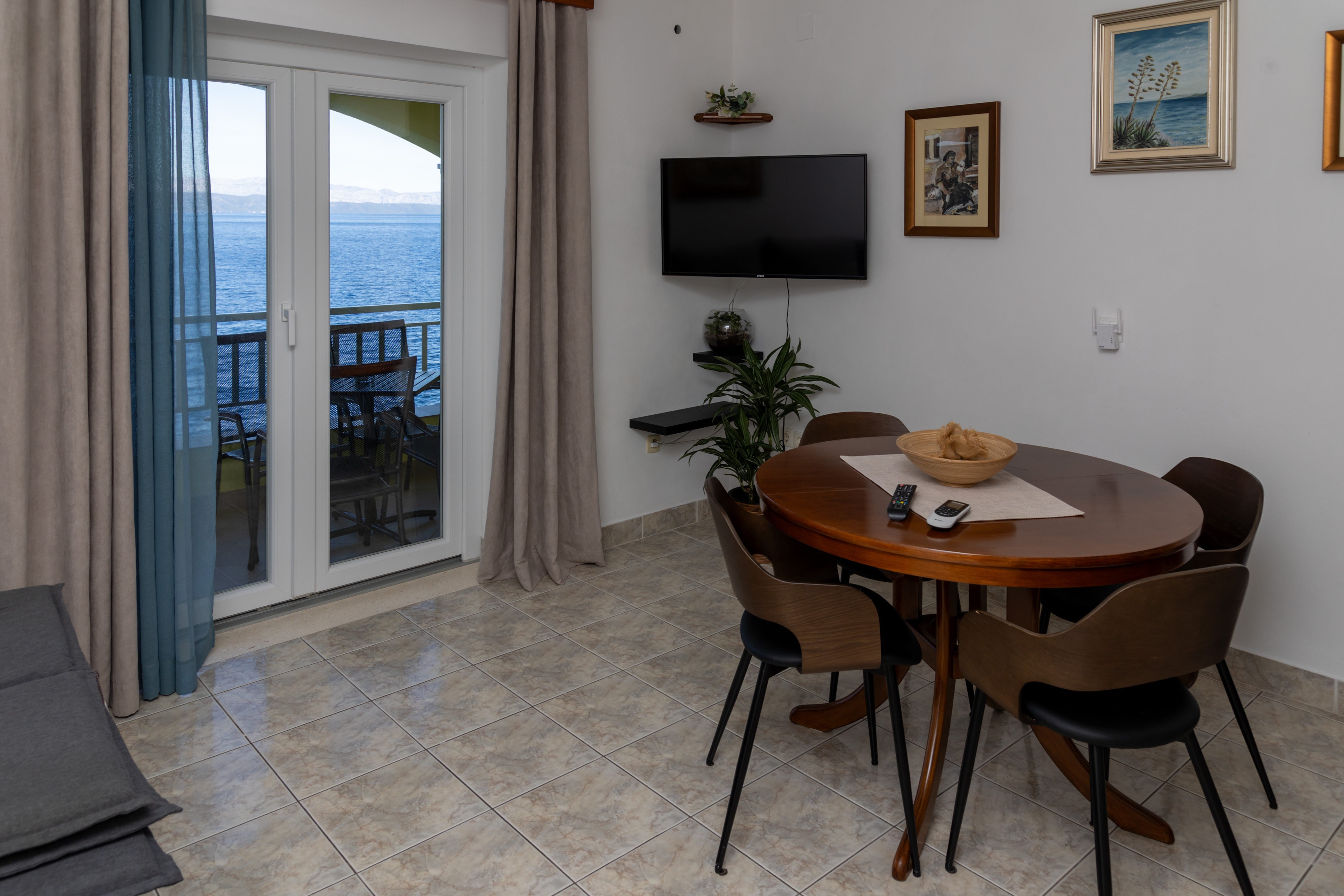 One bedroom apartment near beach Prigradica, Korčula (A-544-a)