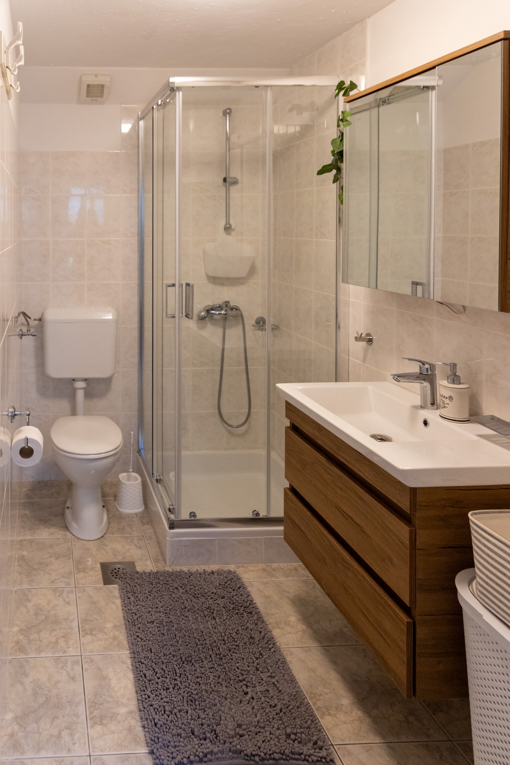 One bedroom apartment near beach Prigradica, Korčula  A-b