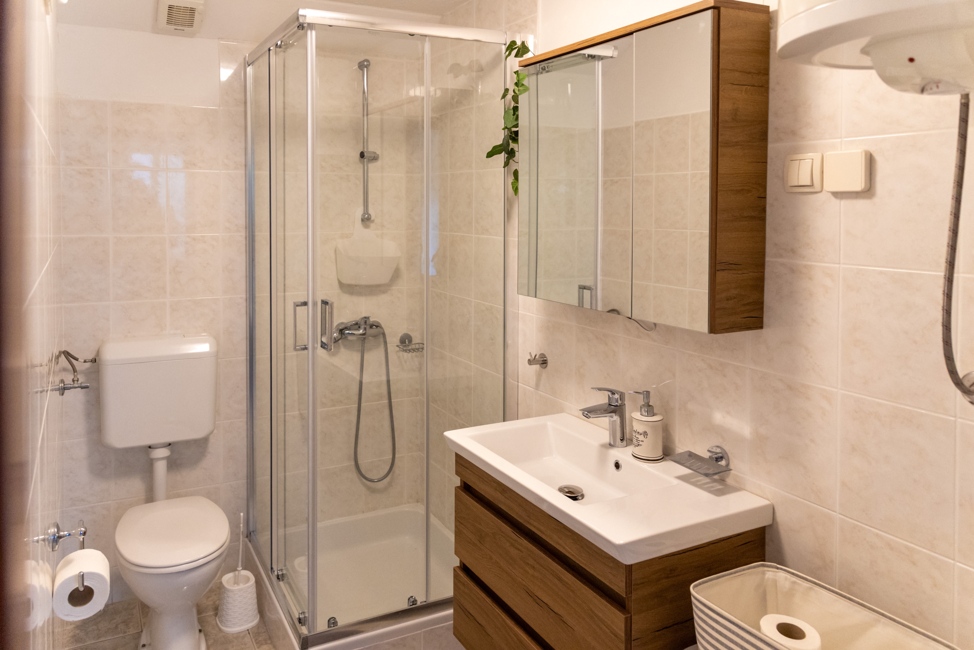 One bedroom apartment near beach Prigradica, Korčula  A-b