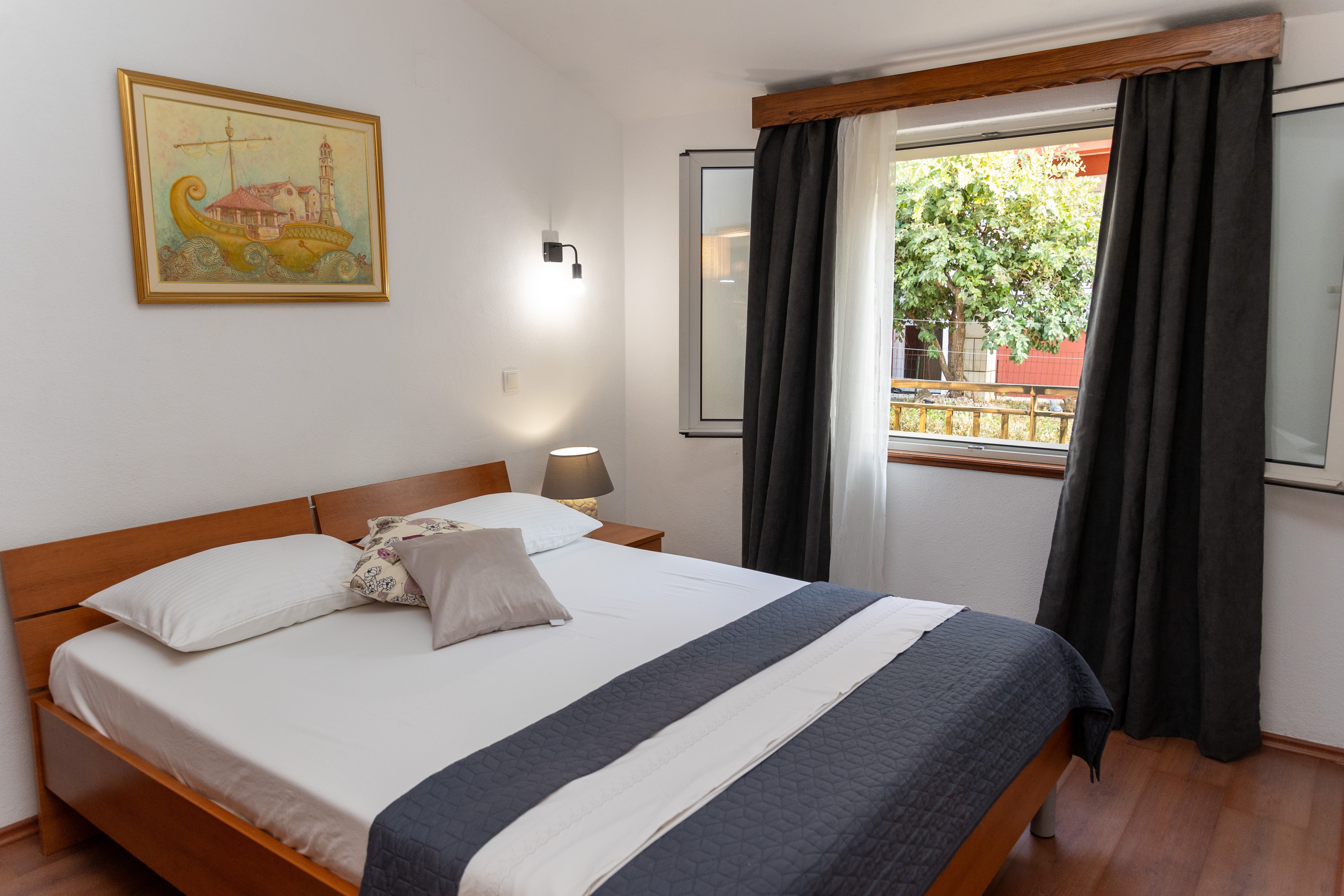 Two bedroom apartment near beach Prigradica, Korčula  A-c