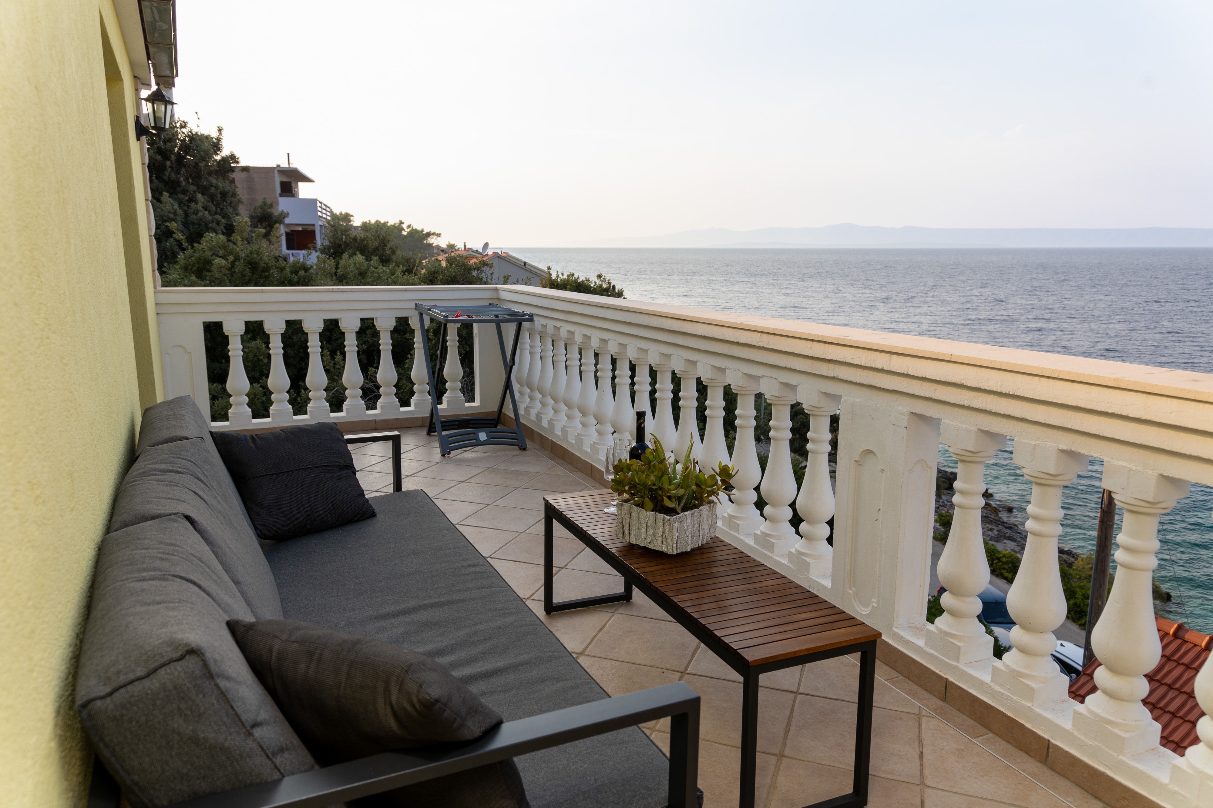 Two bedroom apartment near beach Prigradica, Korčula  A-c