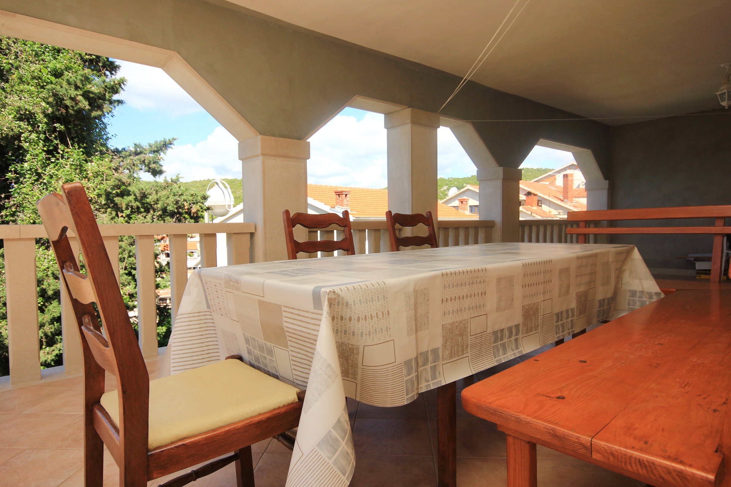 Three bedroom apartment with terrace and sea view Zavalatica, Korčula  A-a