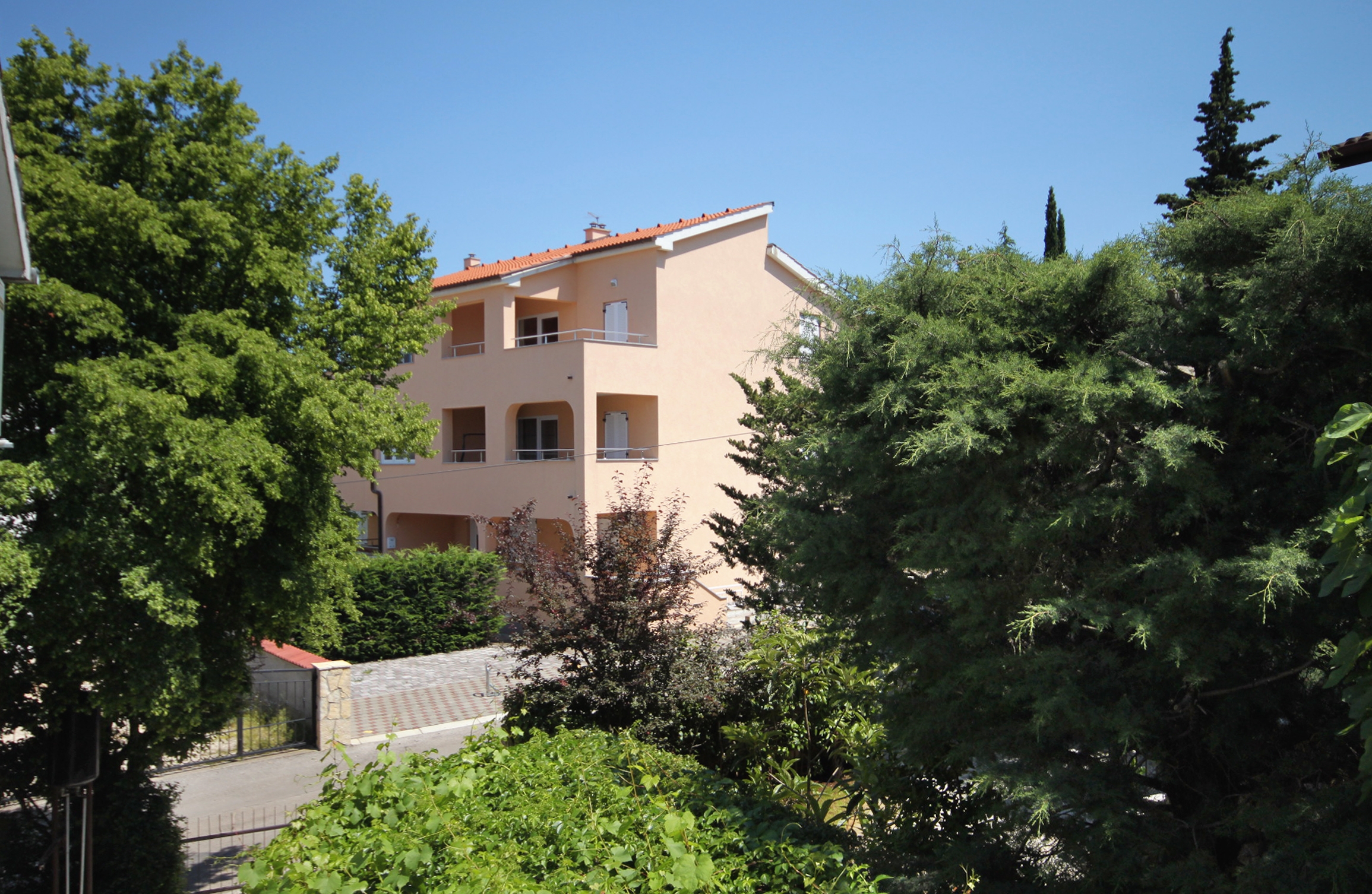 Two bedroom apartment with terrace Malinska, Krk  A-b