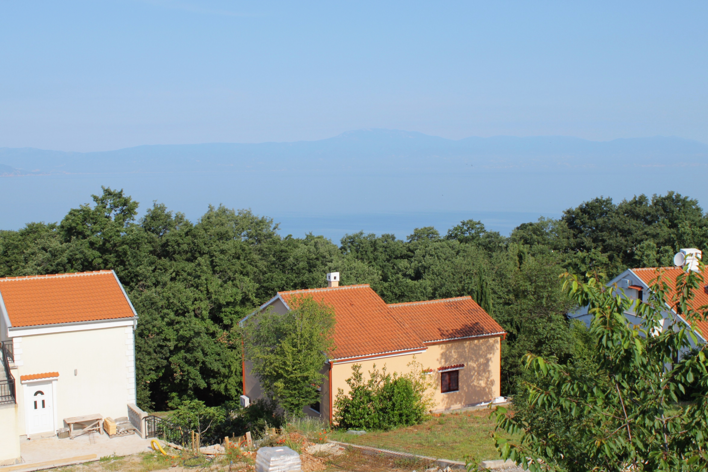 One bedroom apartment with terrace and sea view Njivice, Krk  A-f