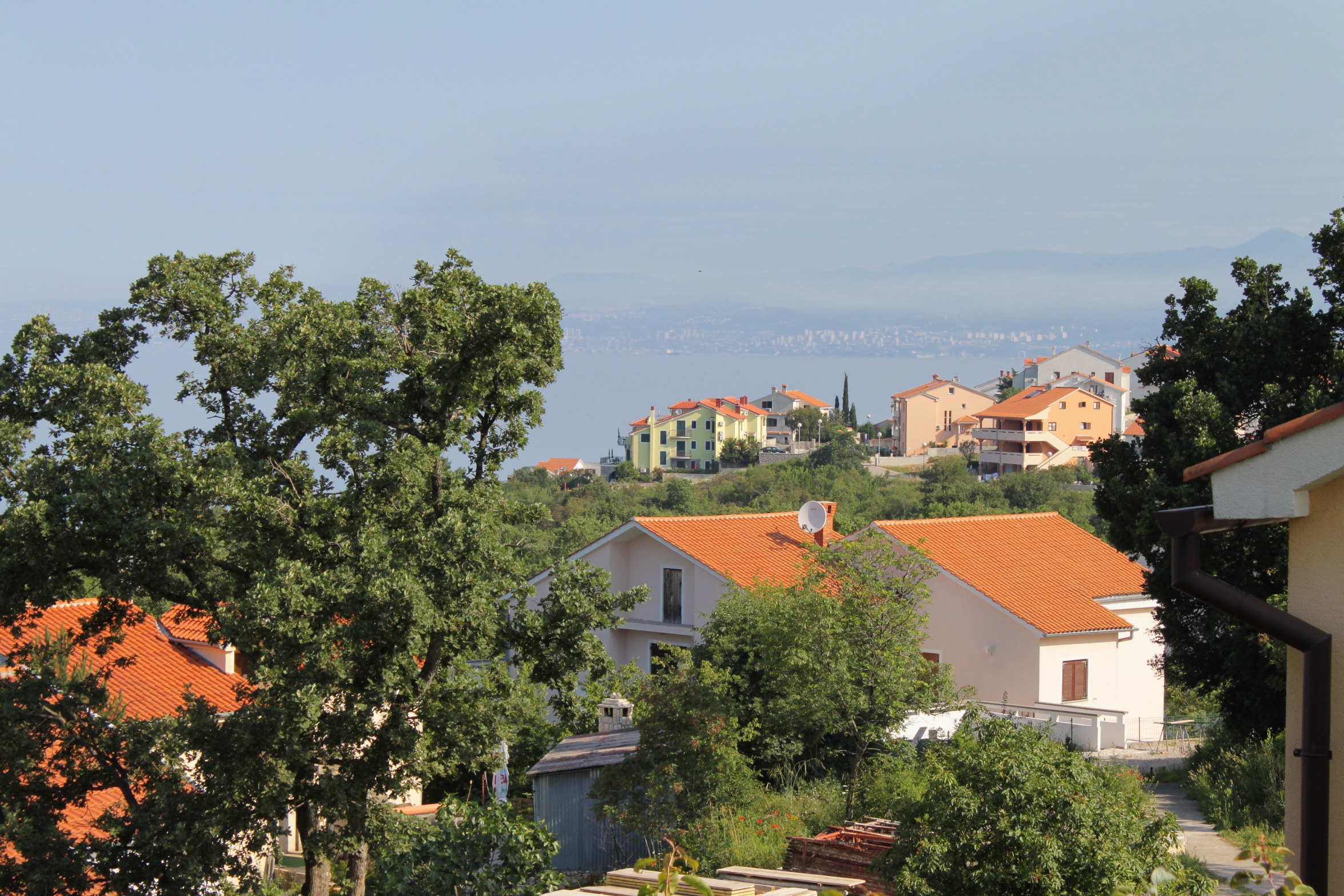 One bedroom apartment with terrace and sea view Njivice, Krk  A-f