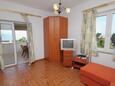 Pokój dzienny Njivice, Pokój dzienny w zakwaterowaniu typu studio-apartment, WiFi.