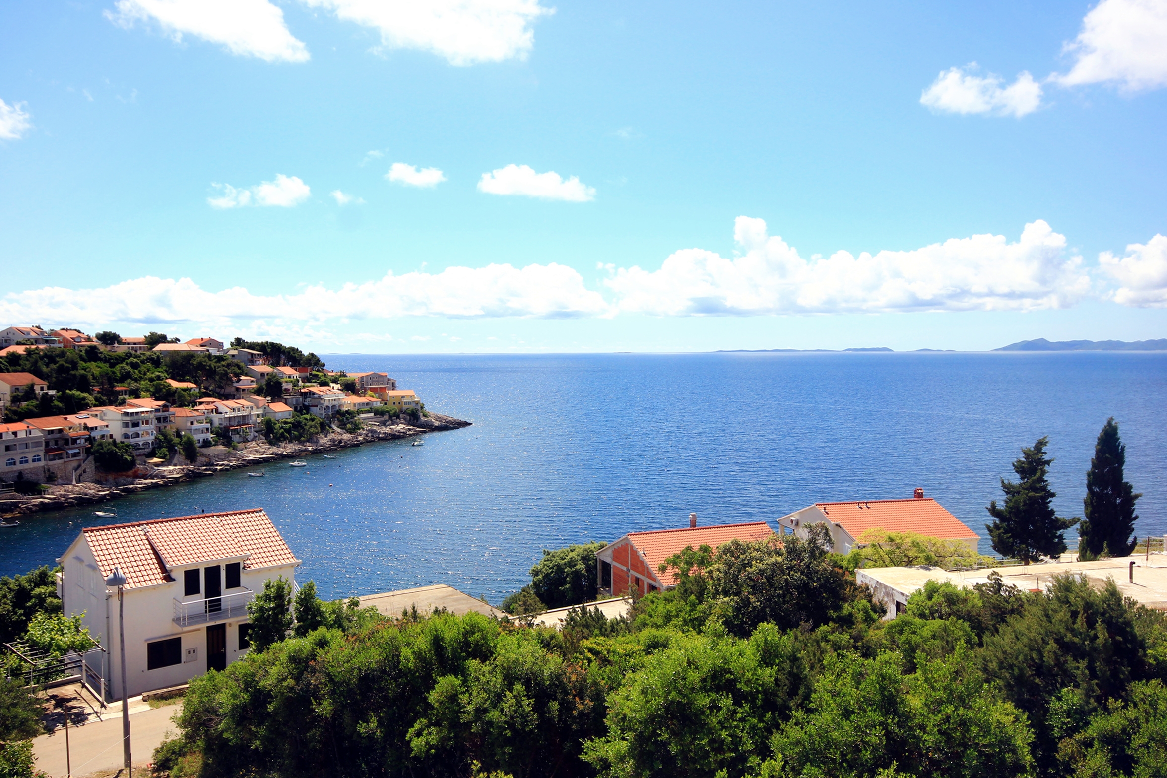 Three bedroom apartment with terrace and sea view Zavalatica, Korčula  A-a