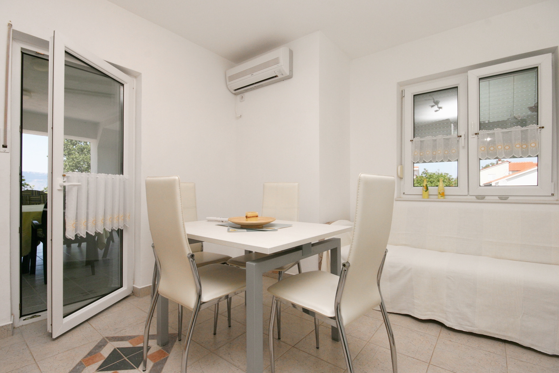 Two bedroom apartment with terrace Pinezići, Krk  A-a