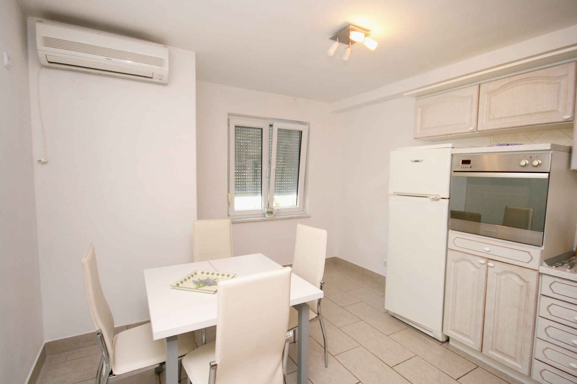 Two bedroom apartment with terrace Pinezići, Krk  A-b