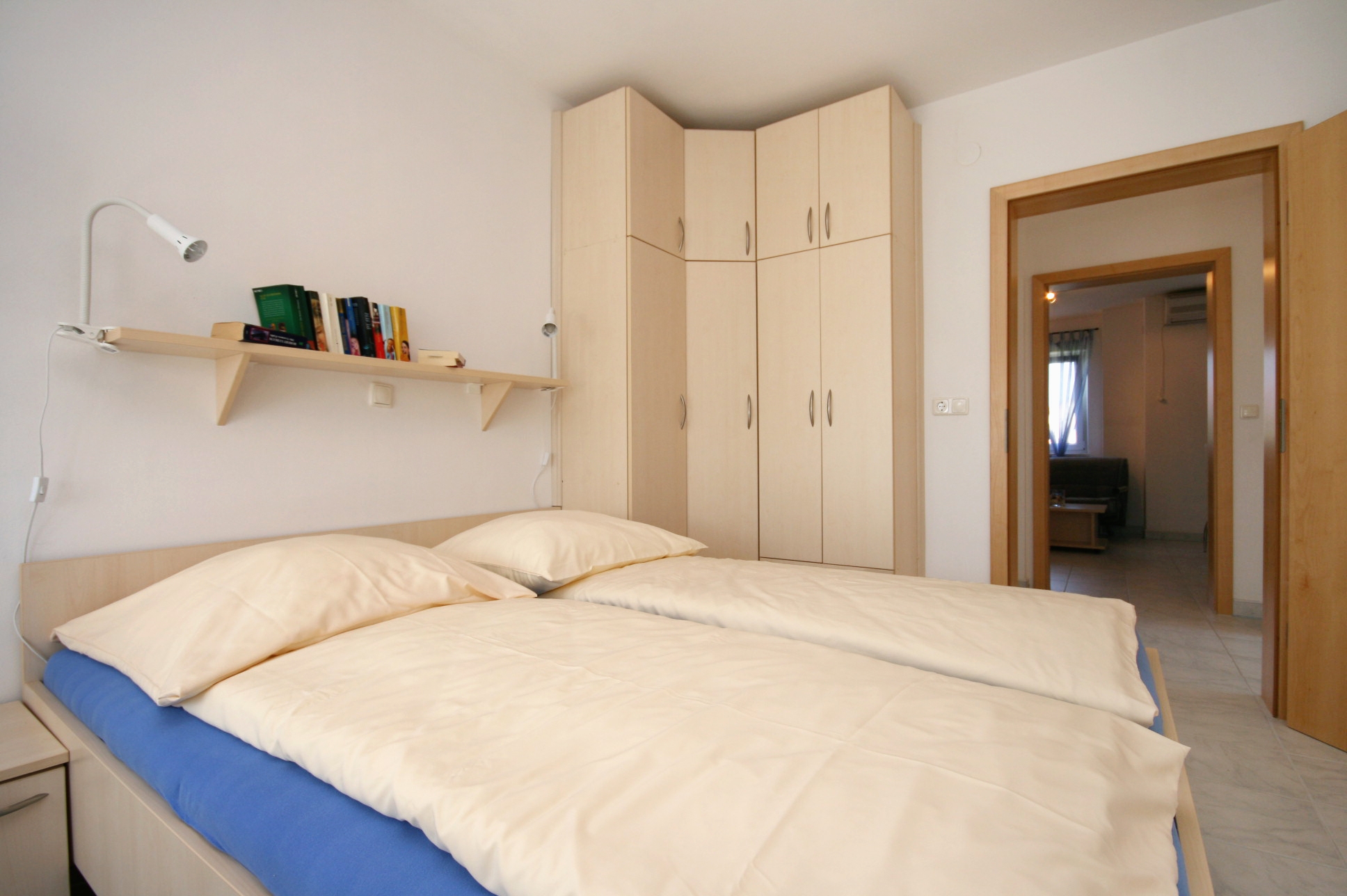 One bedroom apartment with terrace Pinezići, Krk  A-d