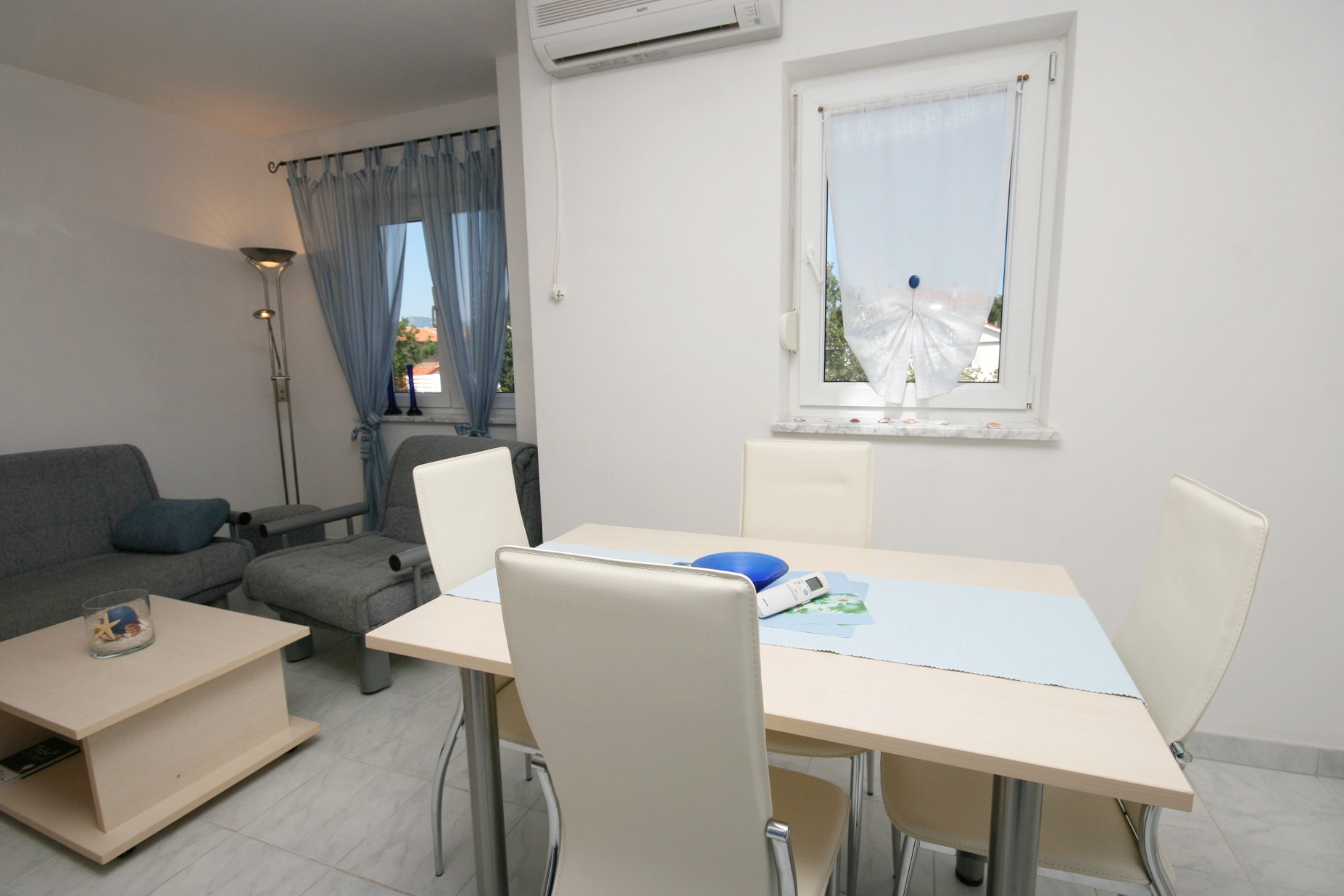 One bedroom apartment with terrace Pinezići, Krk  A-d
