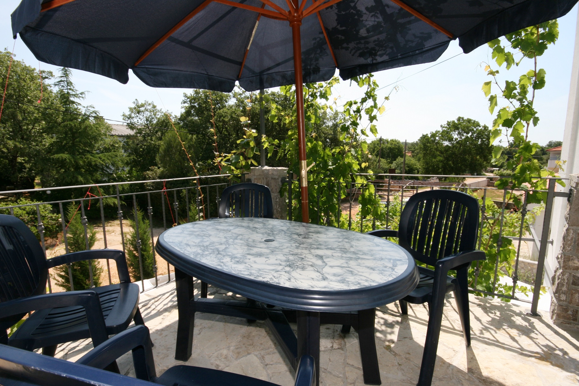 One bedroom apartment with terrace Pinezići, Krk  A-d