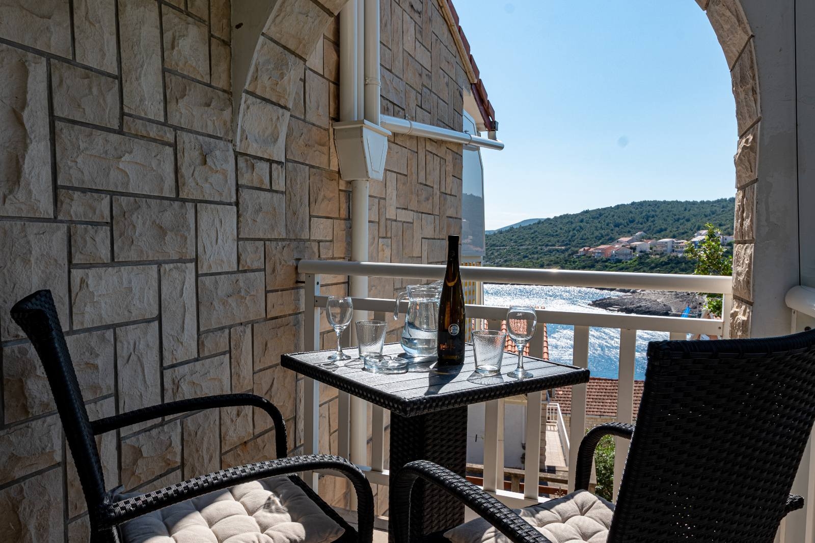 Studio flat with terrace and sea view Zavalatica, Korčula (AS-547-c)
