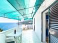 Shared terrace Zavalatica, Shared terrace in the studio-apartment, with a sea view and WiFi.