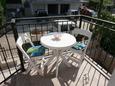 Shared balcony Selce, Shared balcony in the apartment, dopusteni kucni ljubimci i WIFI.